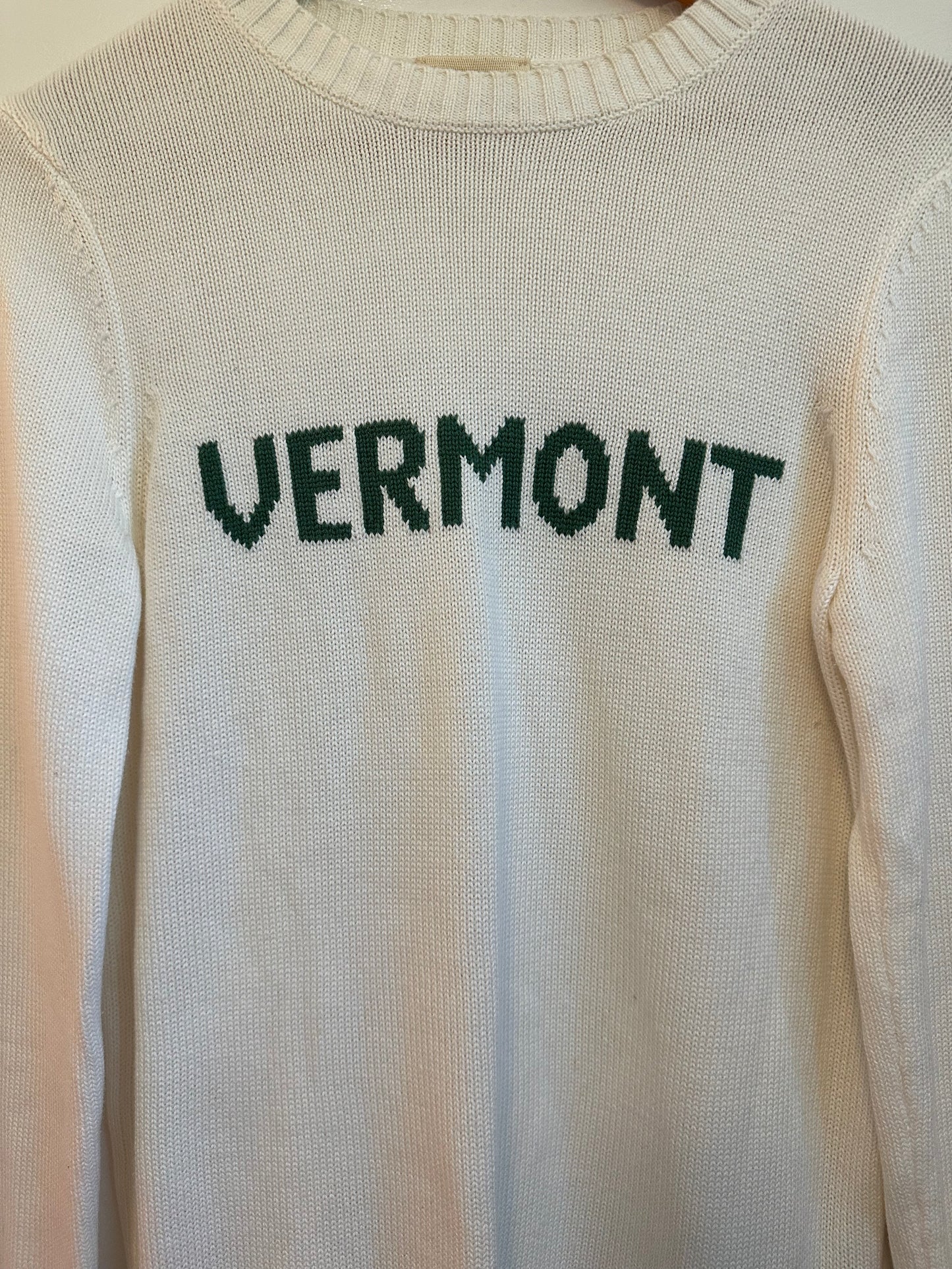 Ellsworth + Ivey Vermont Logo White and Green Sweater | Size Small