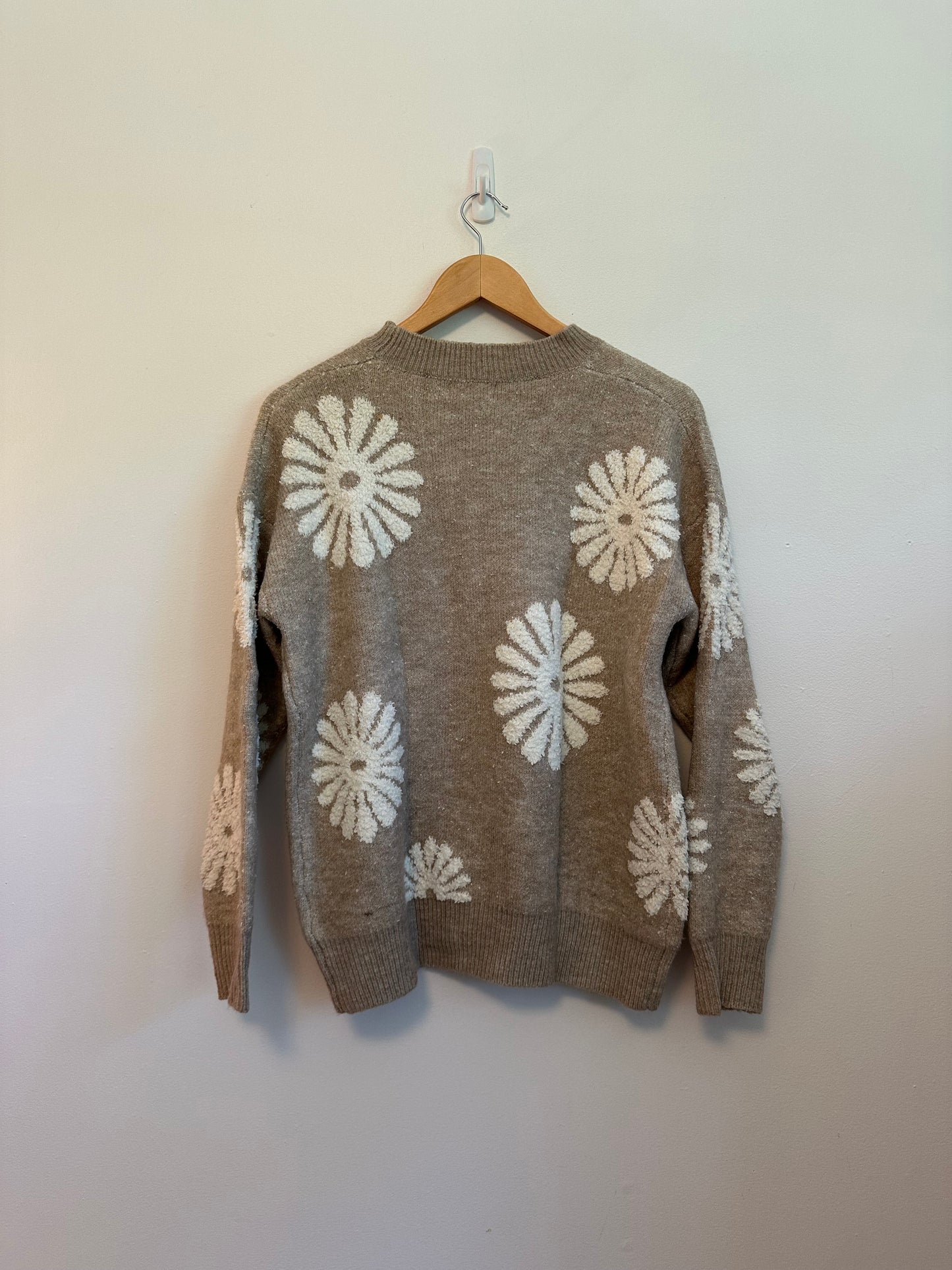 &merci Tan Round Flower Pullover Sweater | Size Small