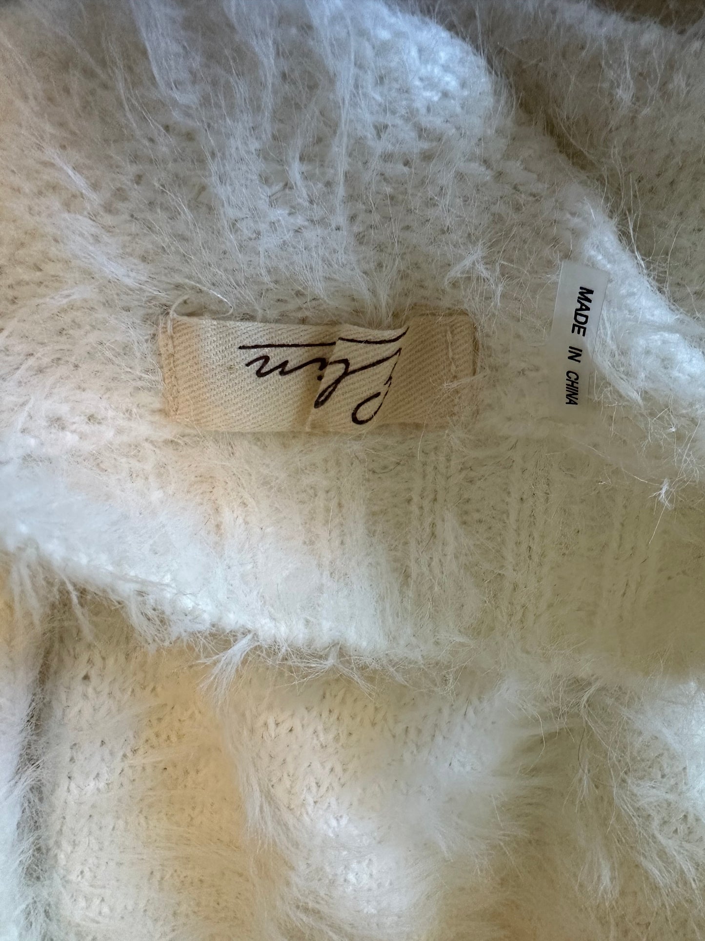 Elan Cream Fuzzy Crewneck Sweater | Size Small