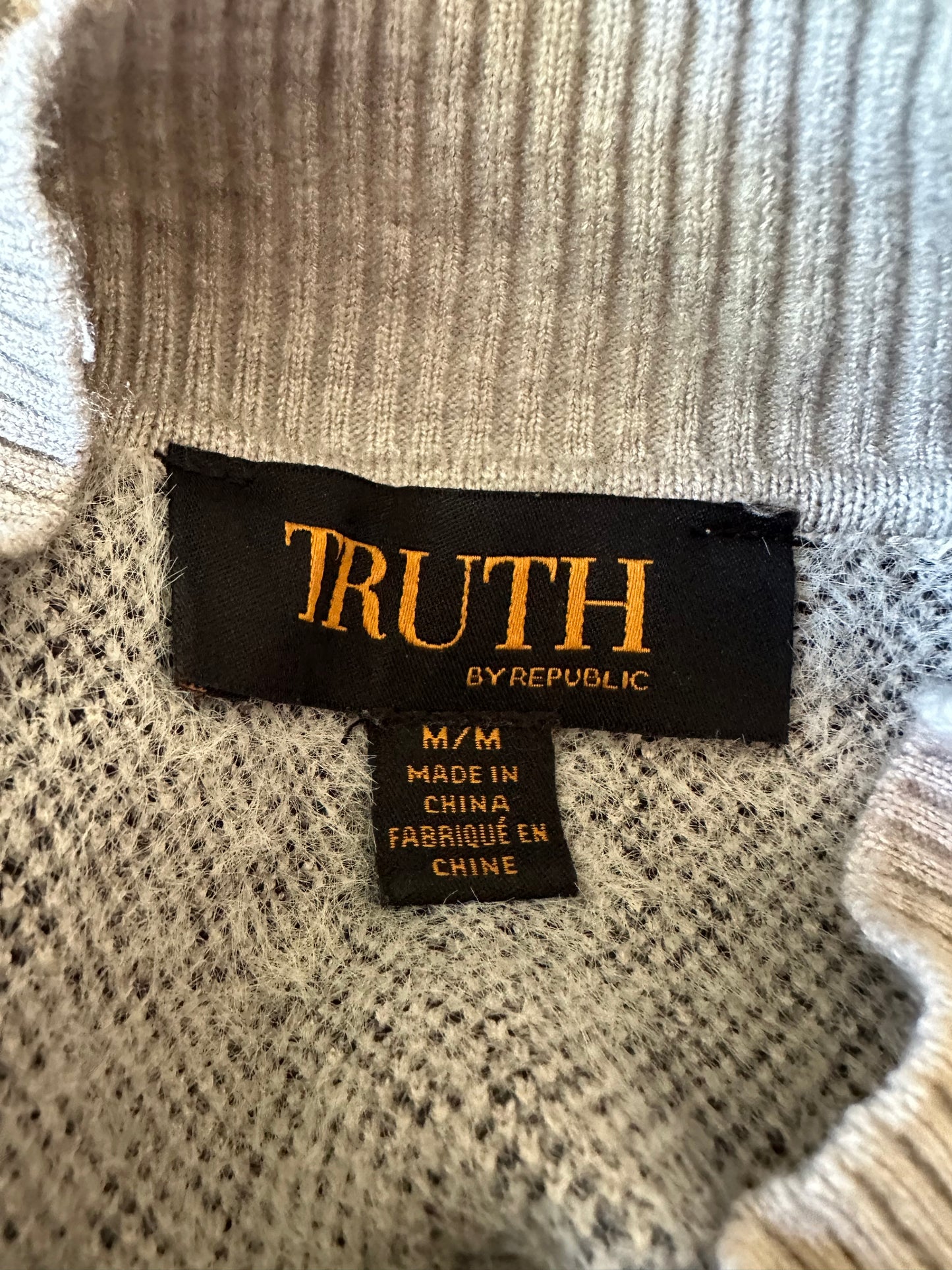 Truth by Republic Gray Floral Jacquard Mock Neck Pullover Sweater | Size Medium