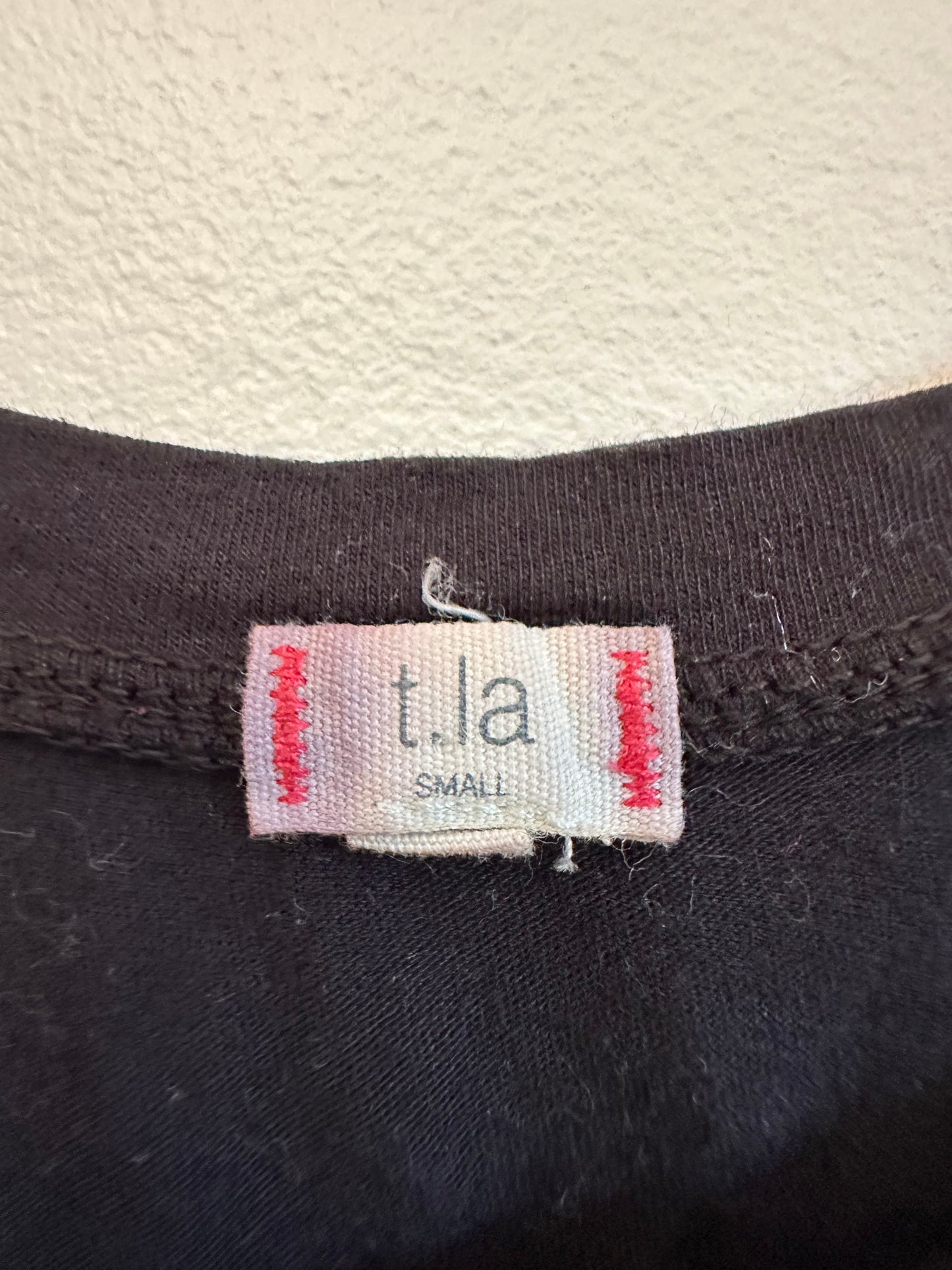 T.la Black Scoop Neck Tank Top | Size Small