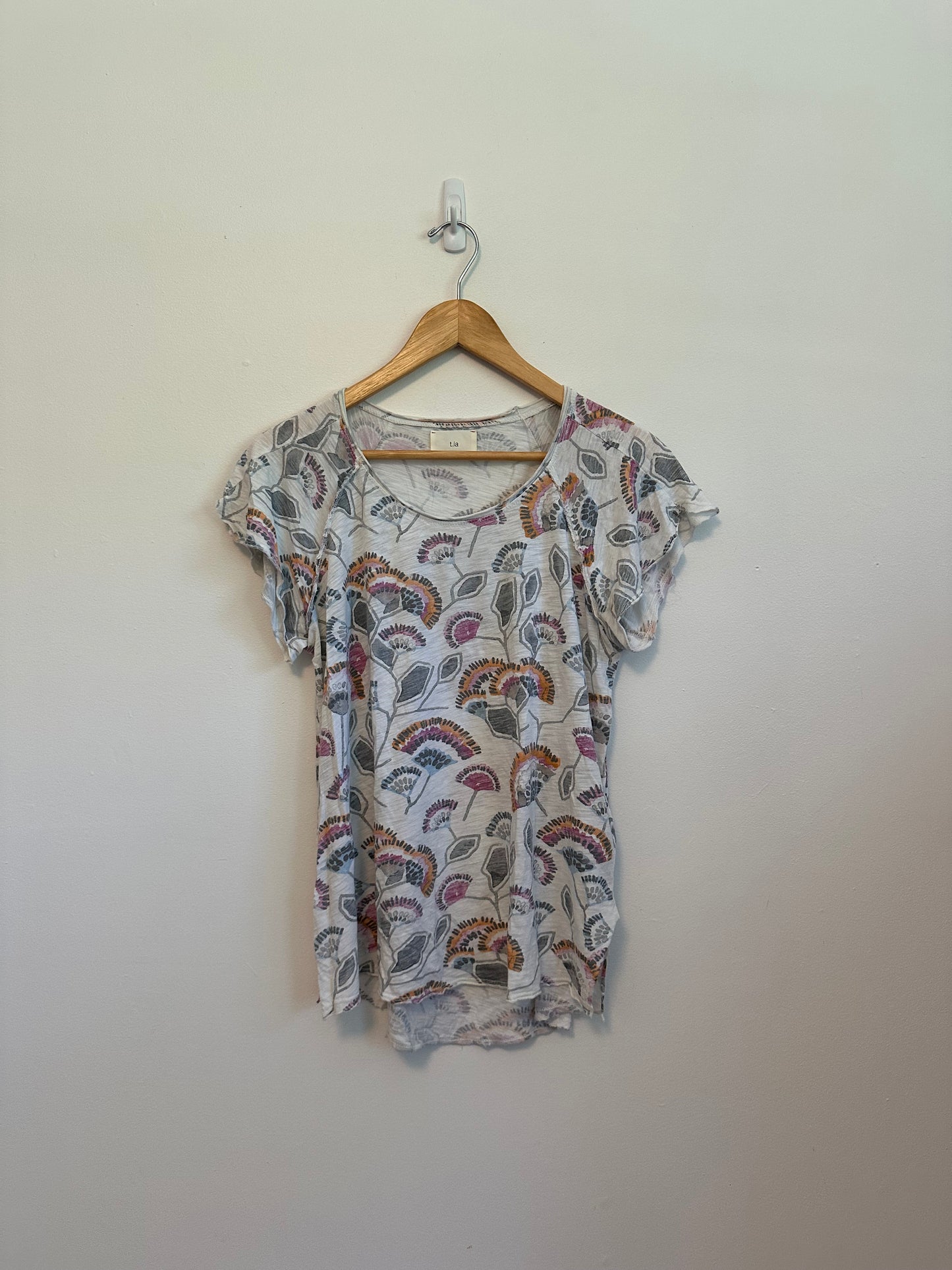 t.la Anthropologie Floral Botanical Slub Knit Short Sleeve T-Shirt | Size Small