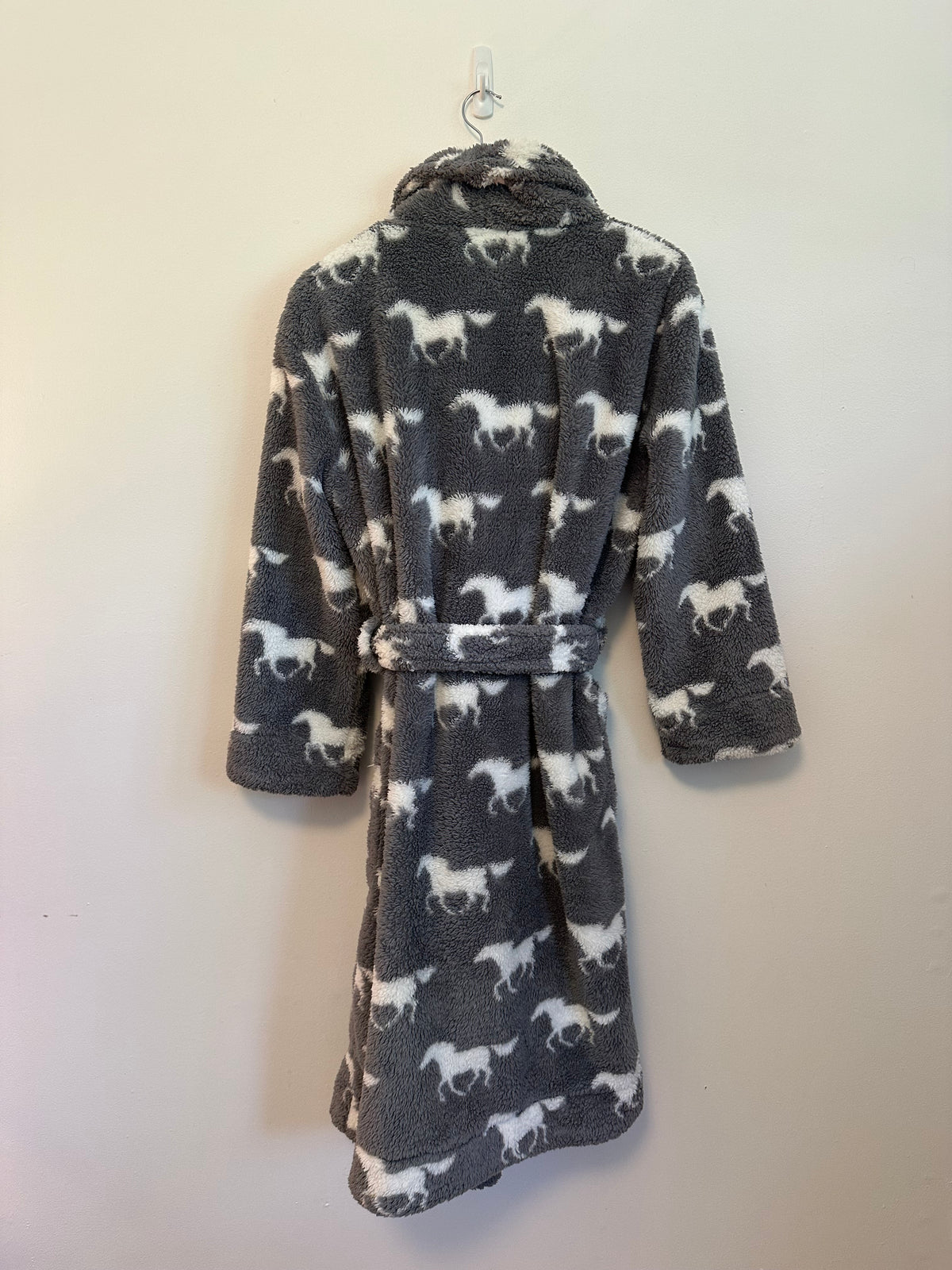 PJ Salvage Gray White Horse Print Plush Fleece Shawl Collar Robe | Size Small