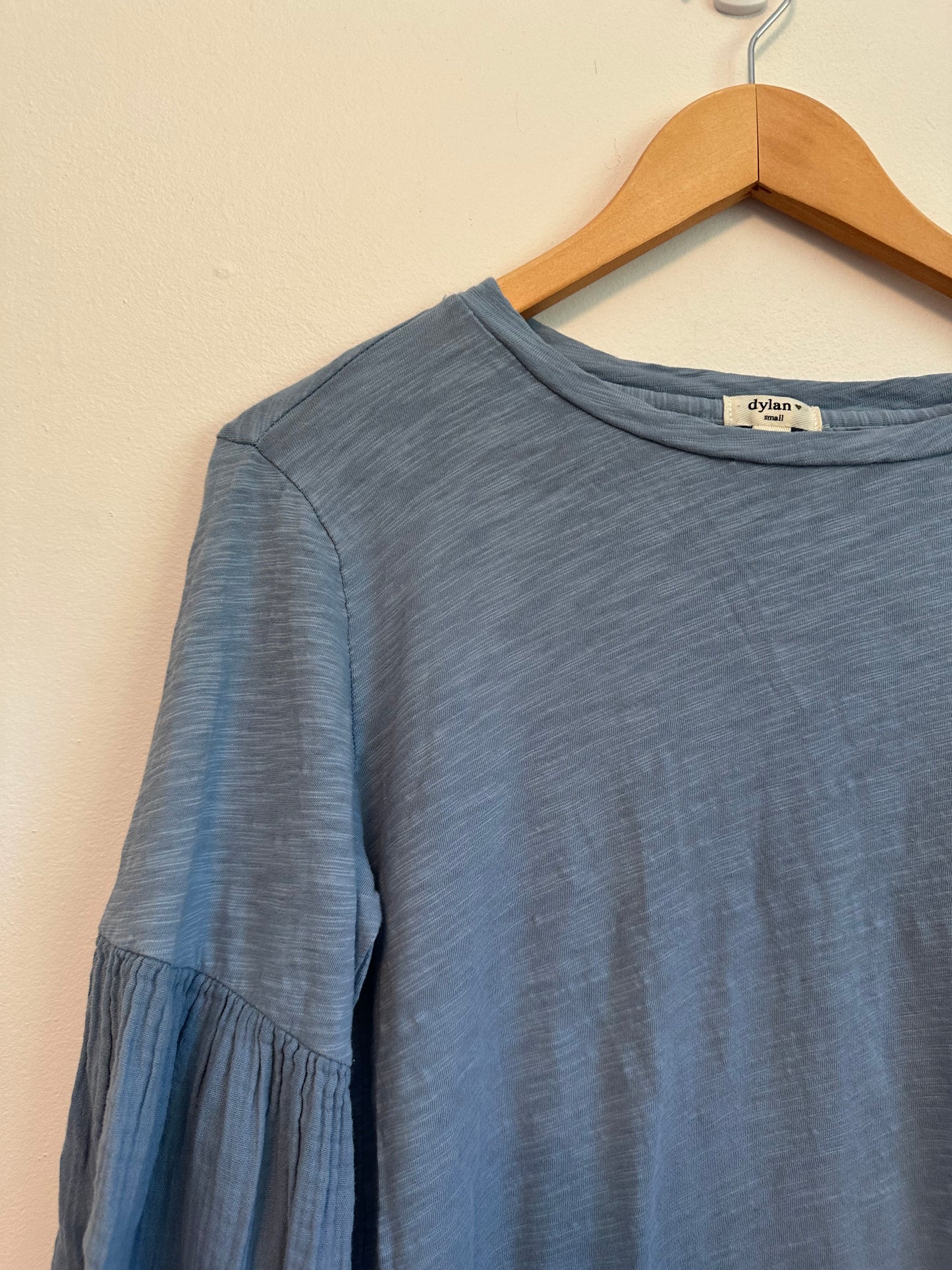 Dylan Cotton Slub T-Shirt with Gauze Balloon Sleeves in Blue | Size Small