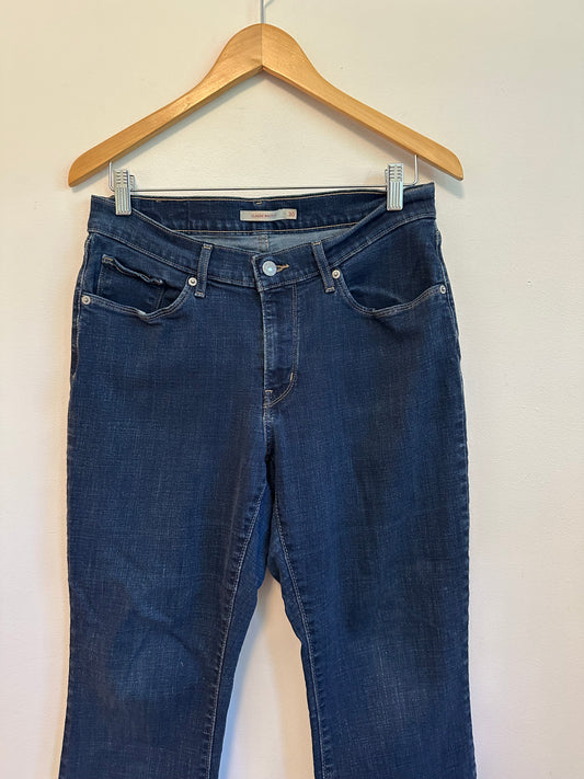 Levis Classic Bootcut Jeans in Dark Wash Blue | Size 30