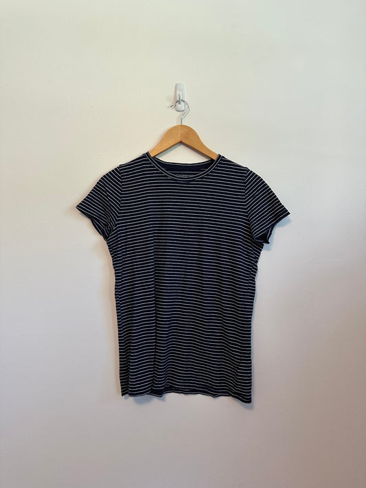 Gap Navy Blue and White Striped Short Sleeve Cotton Crew Neck T-Shirt | Size Small
