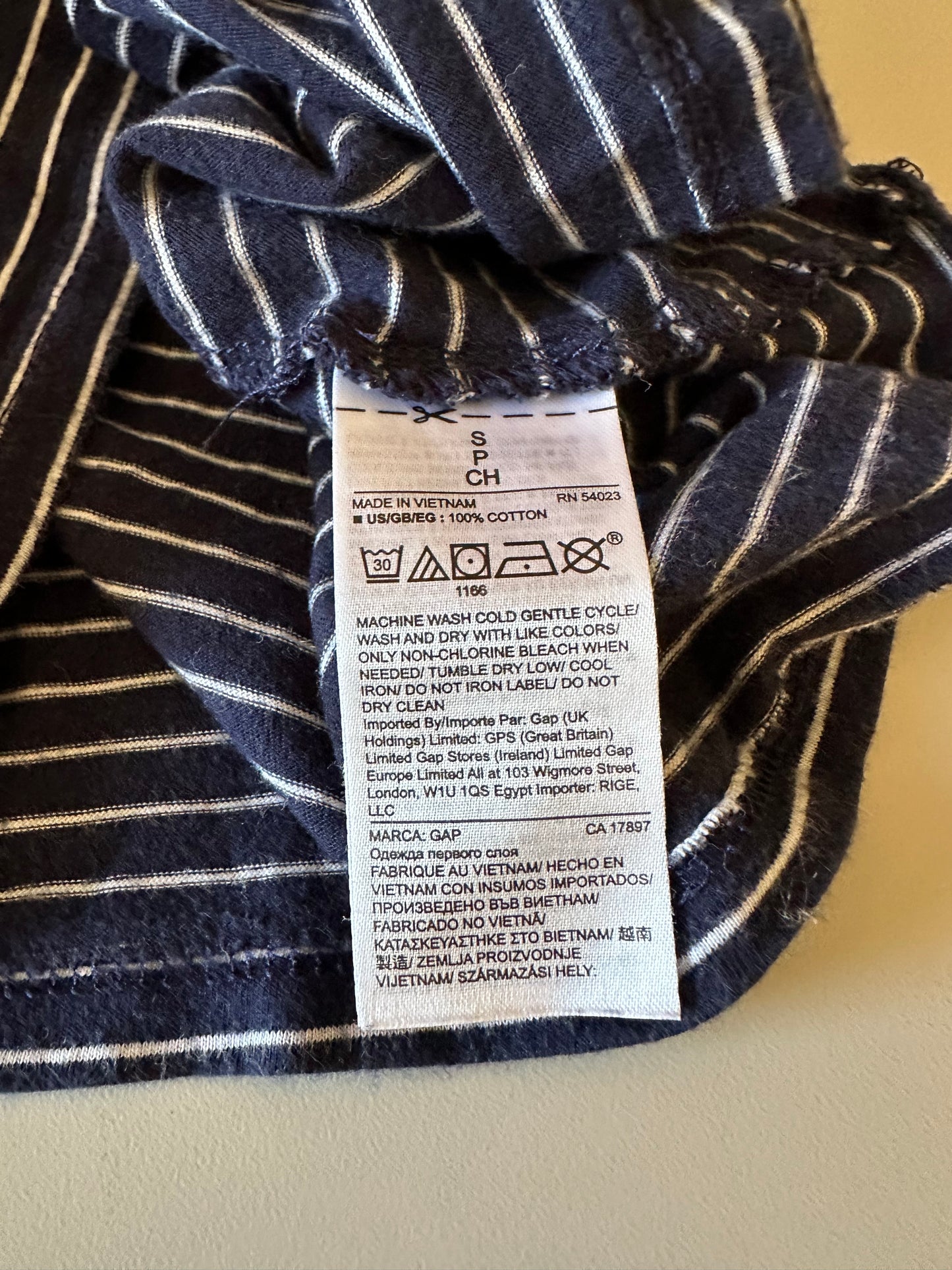 Gap Navy Blue and White Striped Short Sleeve Cotton Crew Neck T-Shirt | Size Small
