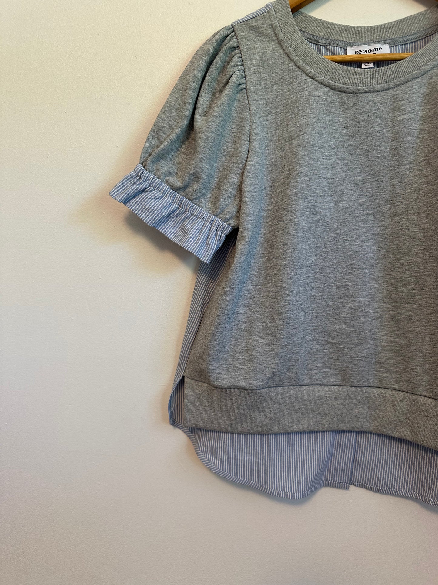 ee:some Mixed Media Puff Sleeve Button Back Top in Grey Blue Striped | Size Medium