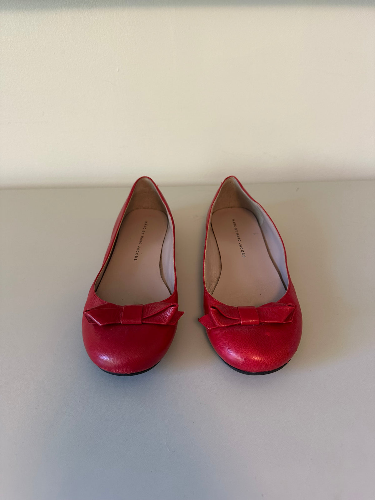 Marc by Marc Jacobs Red Leather Bow Ballet Flats Round Toe | Size 37
