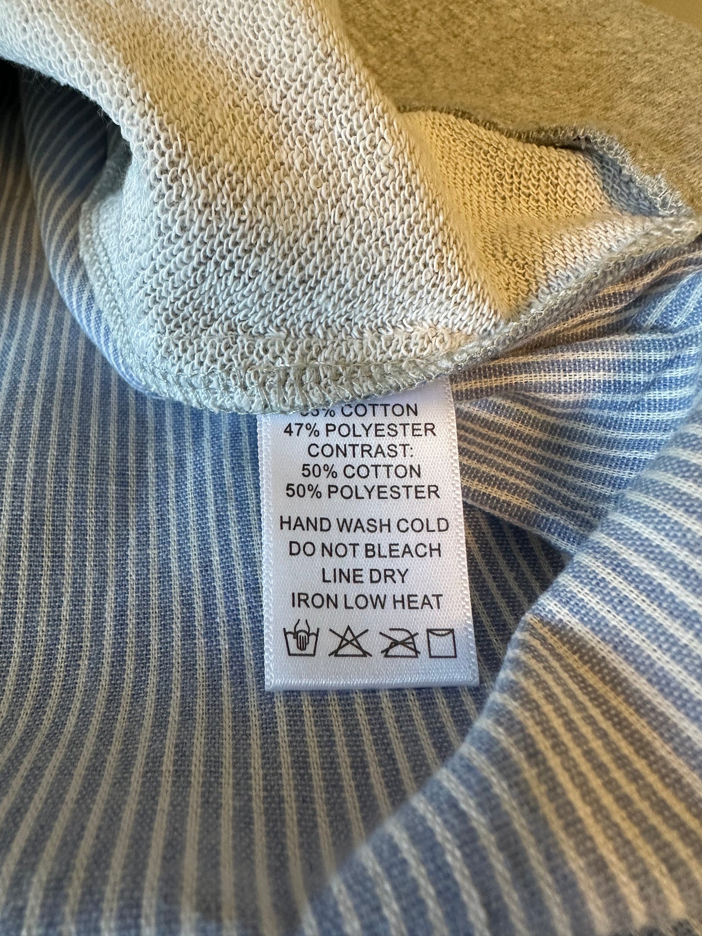 ee:some Mixed Media Puff Sleeve Button Back Top in Grey Blue Striped | Size Medium