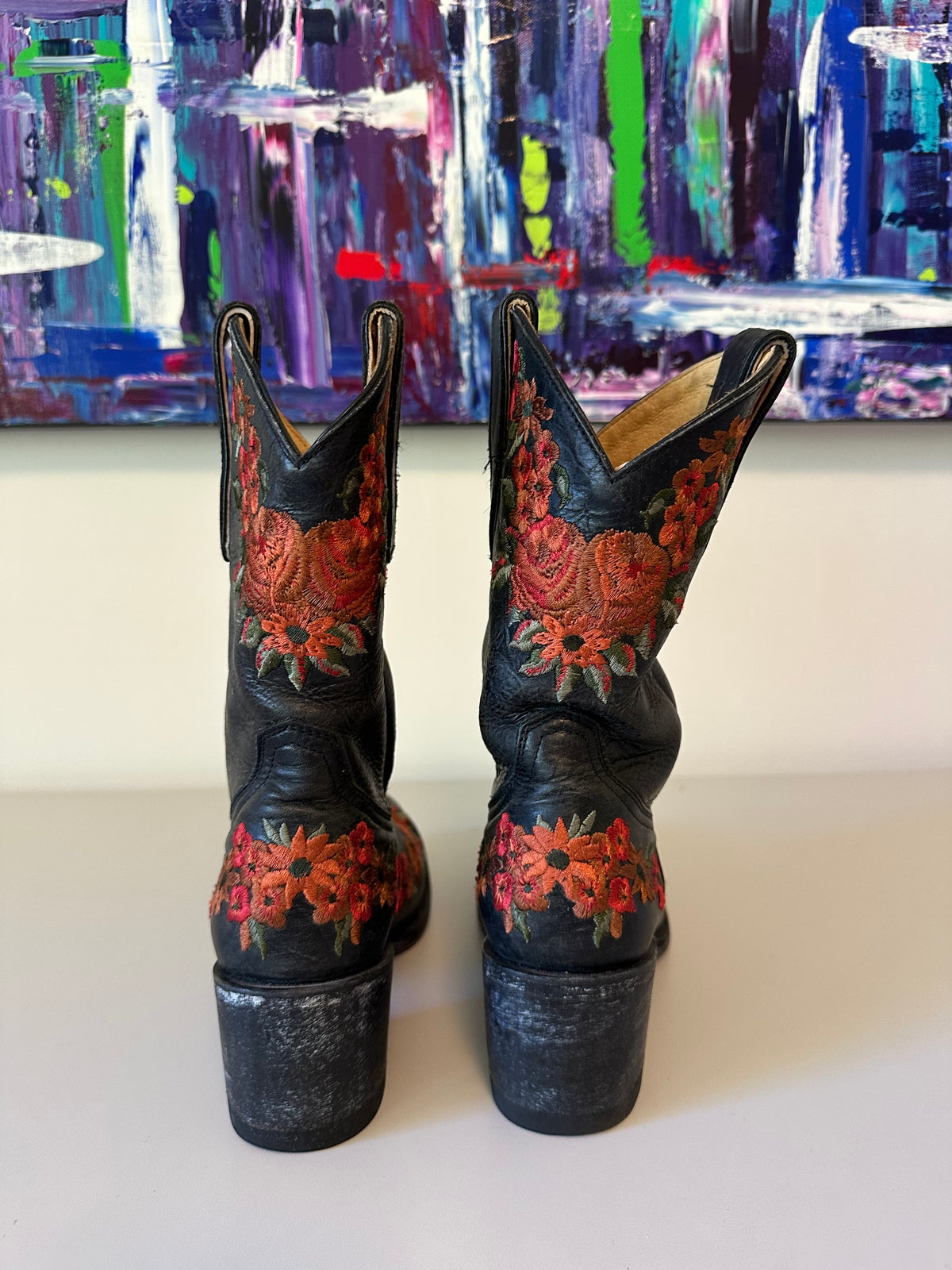 Old Gringo Yippee Ki Yay Black Leather Floral Embroidered Cowboy Boots | Size 6
