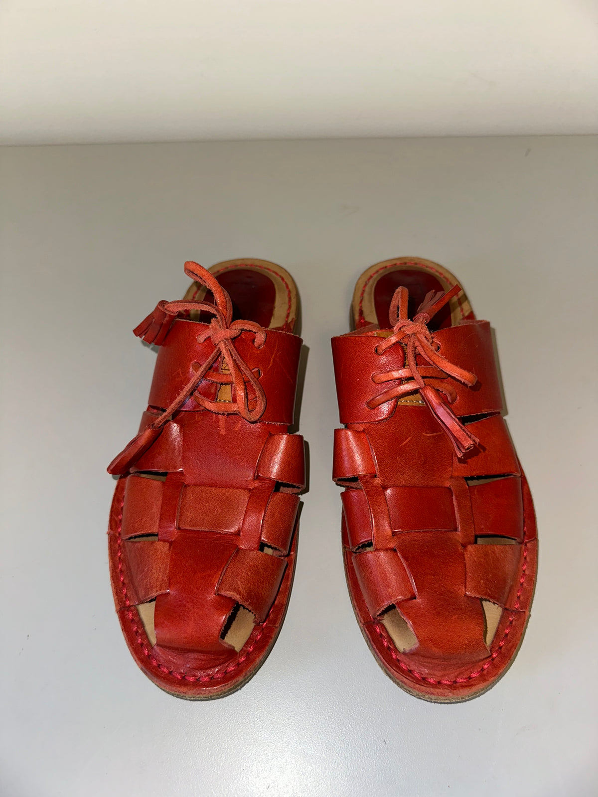 Vera Pelle Red Leather Huarache Fisherman Tassel Lace Up Mules | Size 36