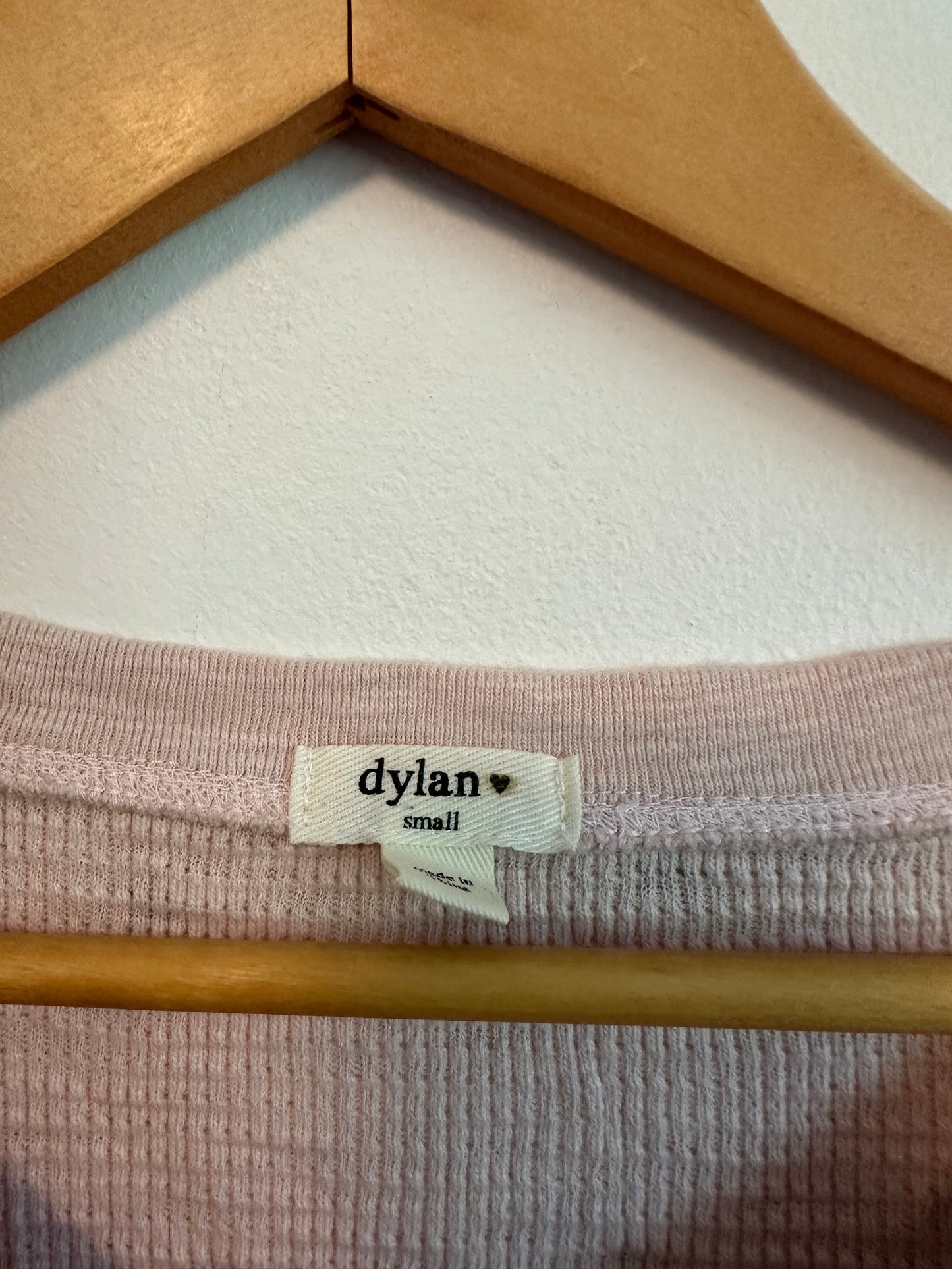 Dylan Pink Waffle Knit Star Print Thermal Long Sleeve V-Neck Top | Size Small