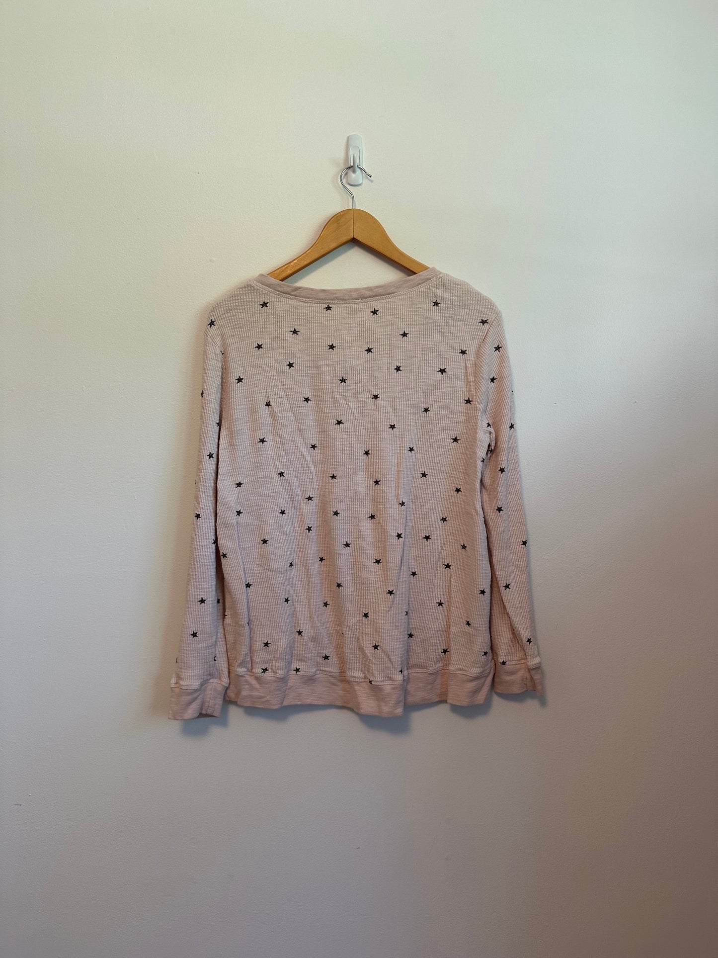 Dylan Pink Waffle Knit Star Print Thermal Long Sleeve V-Neck Top | Size Small