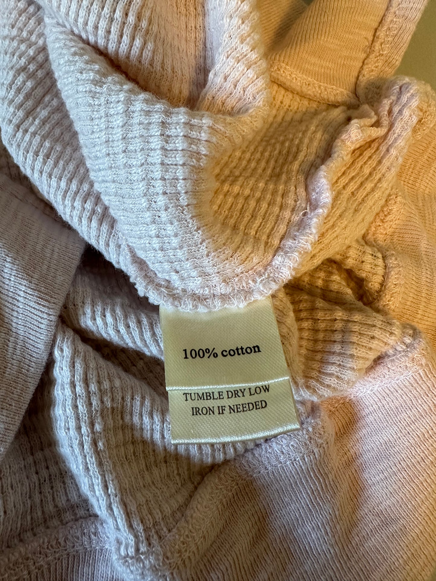Dylan Pink Waffle Knit Star Print Thermal Long Sleeve V-Neck Top | Size Small