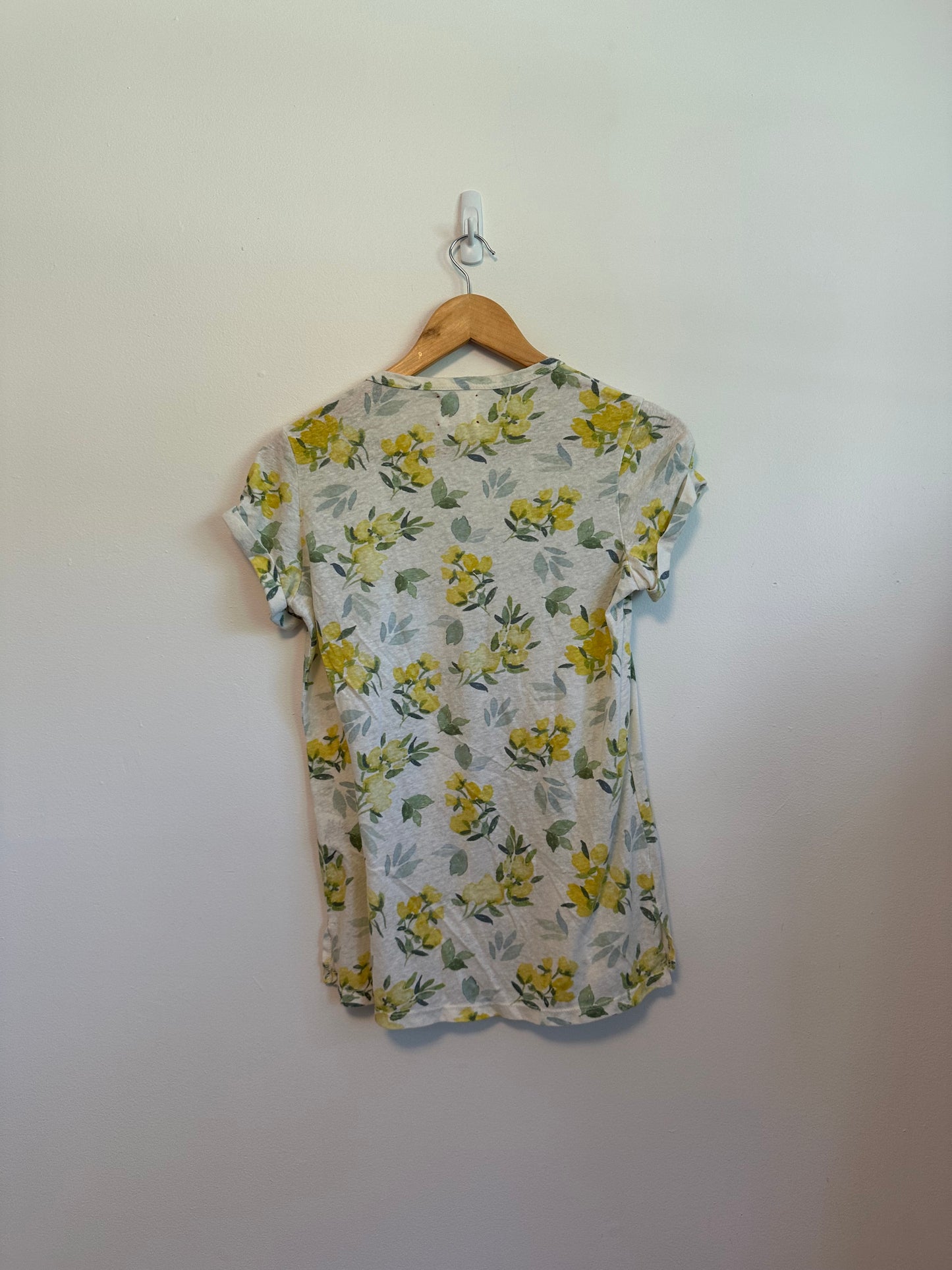 t.la Anthropologie Yellow Floral Scoop Neck Short Sleeve T-Shirt | Size Small