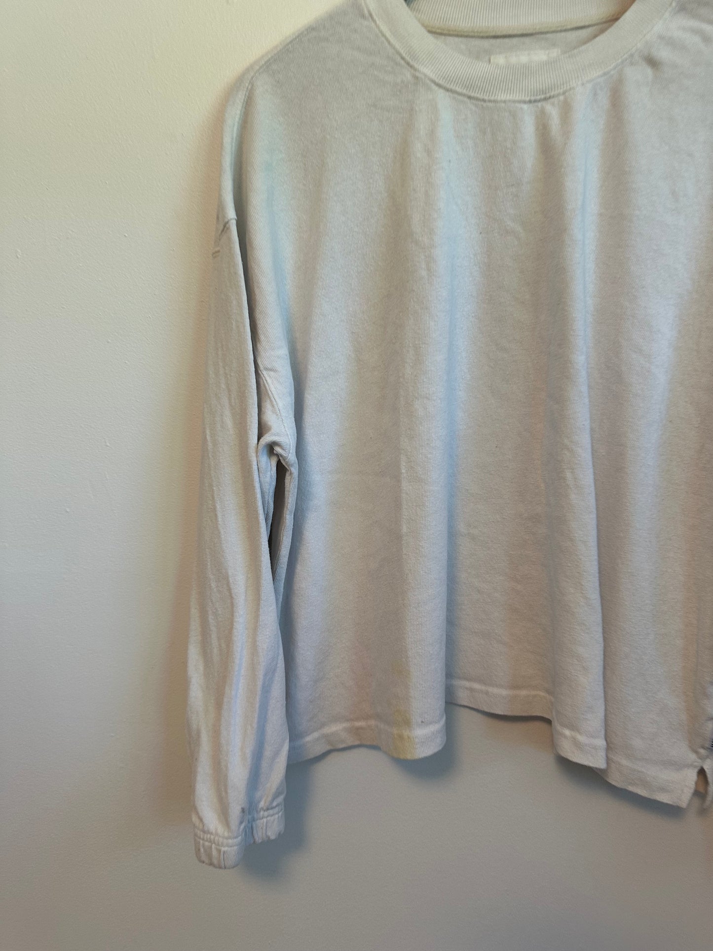 Le Bon Shoppe Long Sleeve White T-Shirt | Size Medium