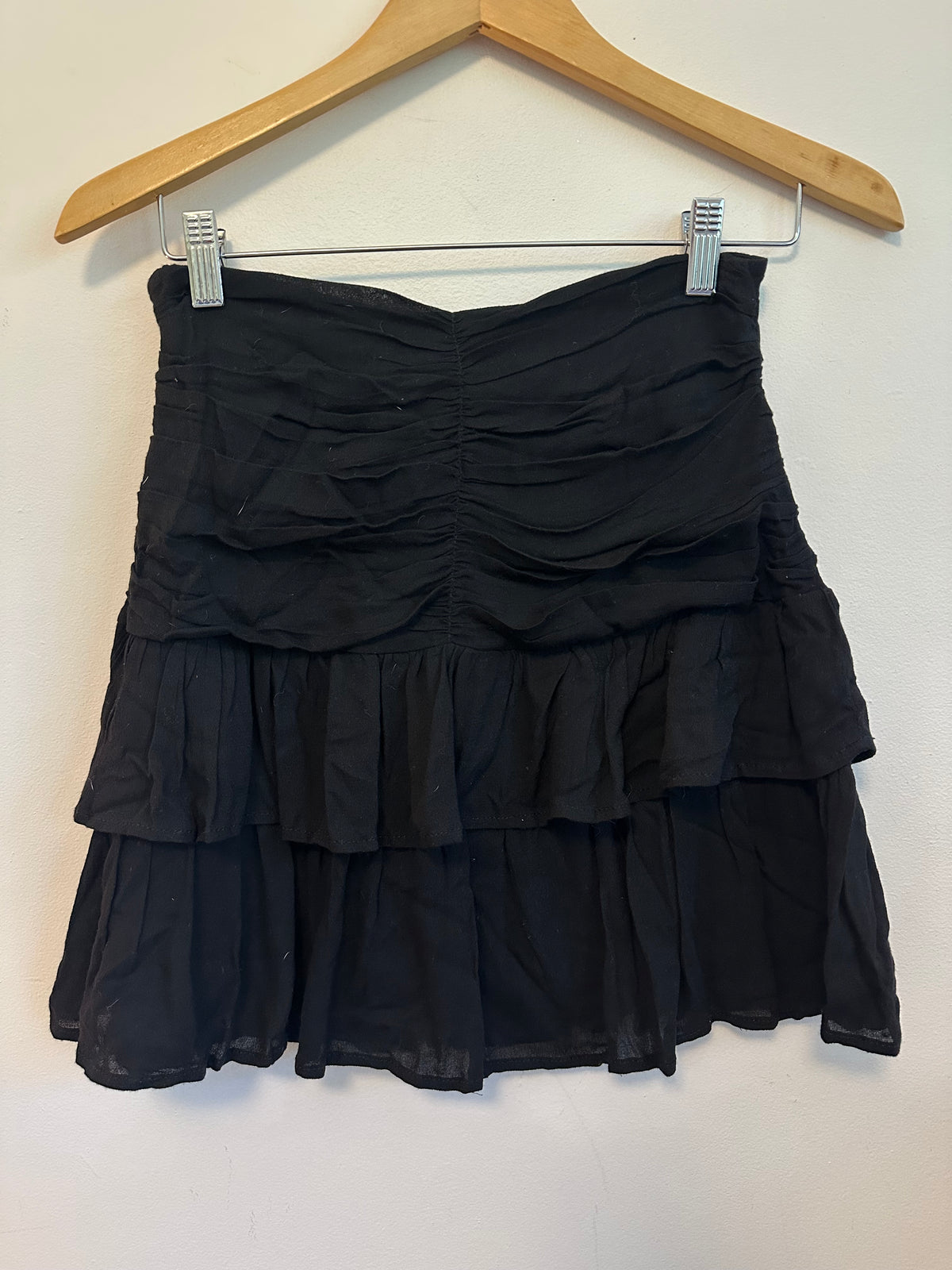 Mainstrip Black Ruched Tiered Ruffle Mini Skirt | Size Small