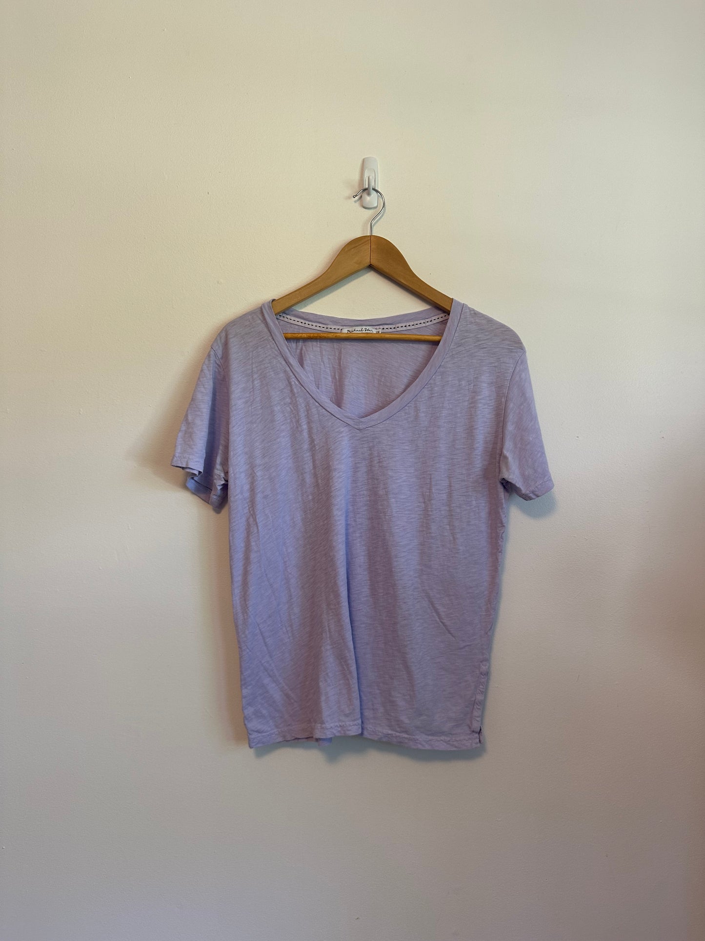 Michael Stars Lilac Purple Short Sleeve V-Neck Supima Cotton T-Shirt