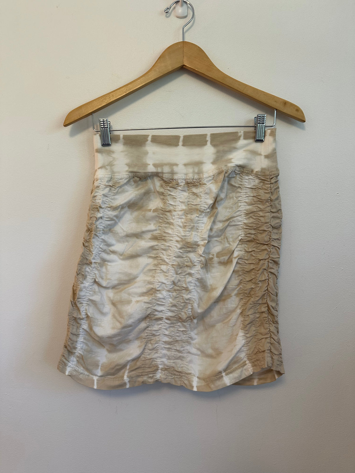 Wearables Tan Tie Dye Ruched Cotton Stretch Mini Skirt | Size XS