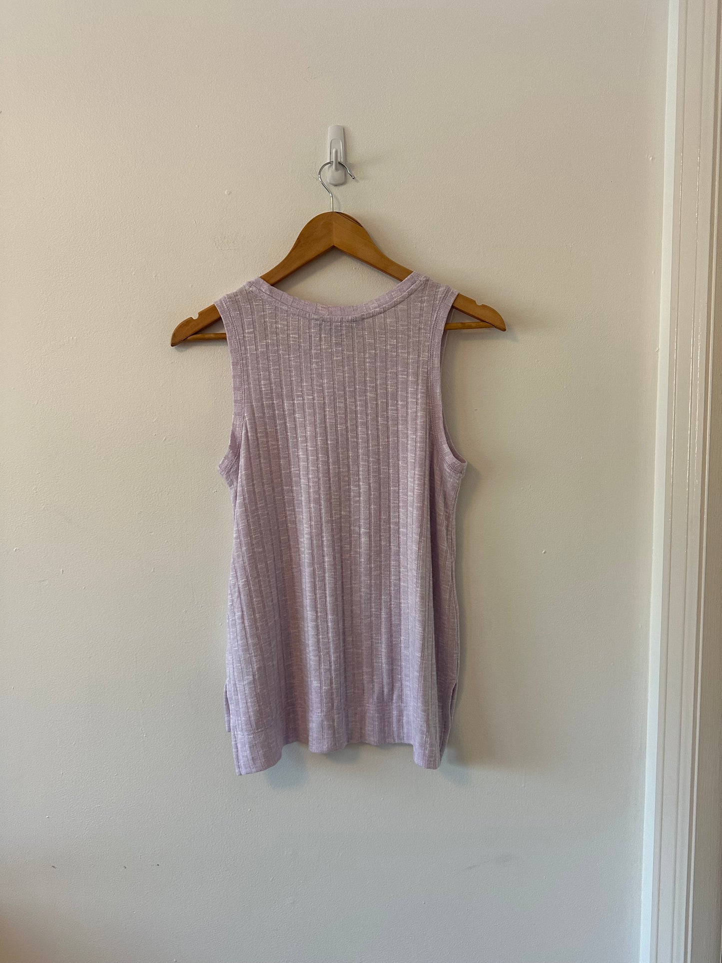 Banana Republic Ribbed Sleeveless Knit Tank Top in Lilac | Size XS
