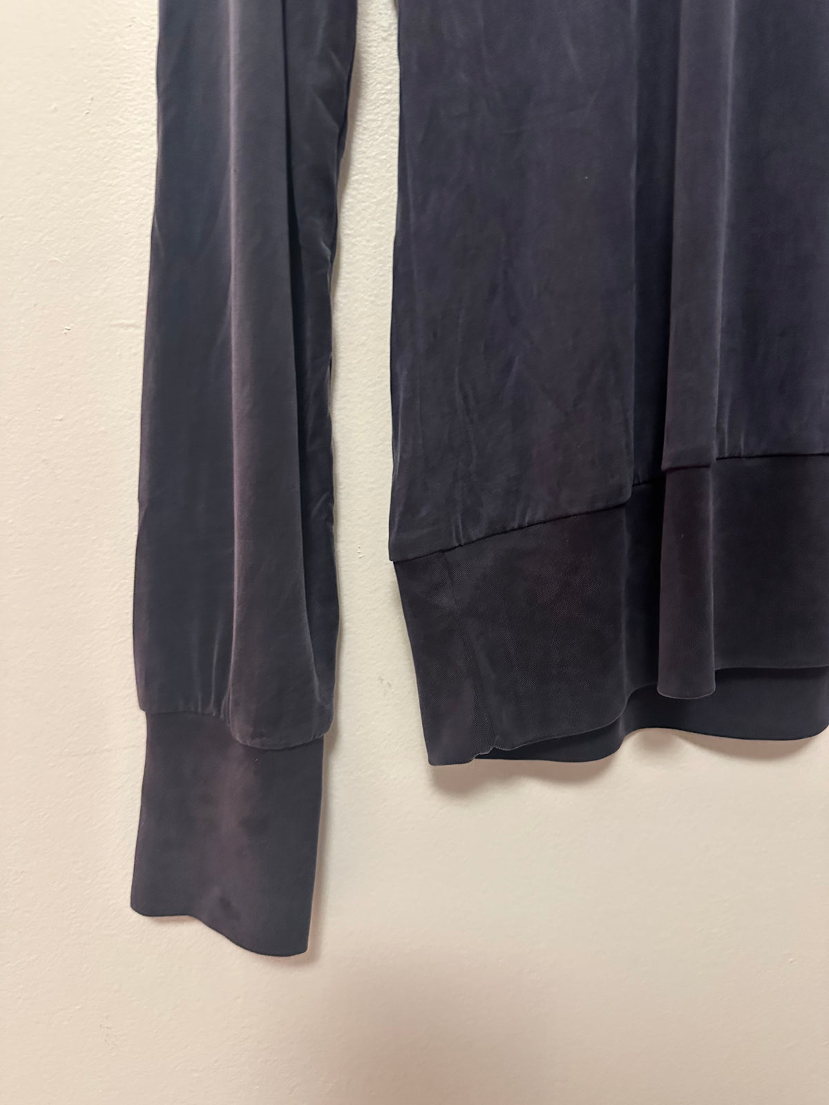 Commando Charcoal Grey Cupro Long Sleeve Banded Hem Top | Size XS
