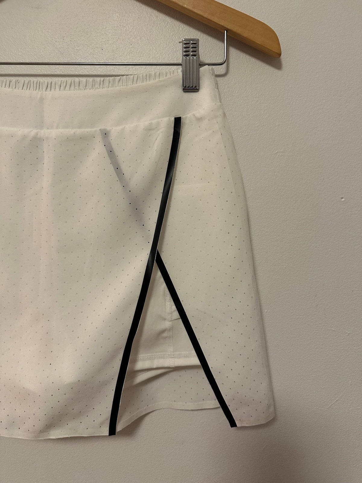 Mono B White Perforated Athletic Tennis Skort with Black Trim | Size Small