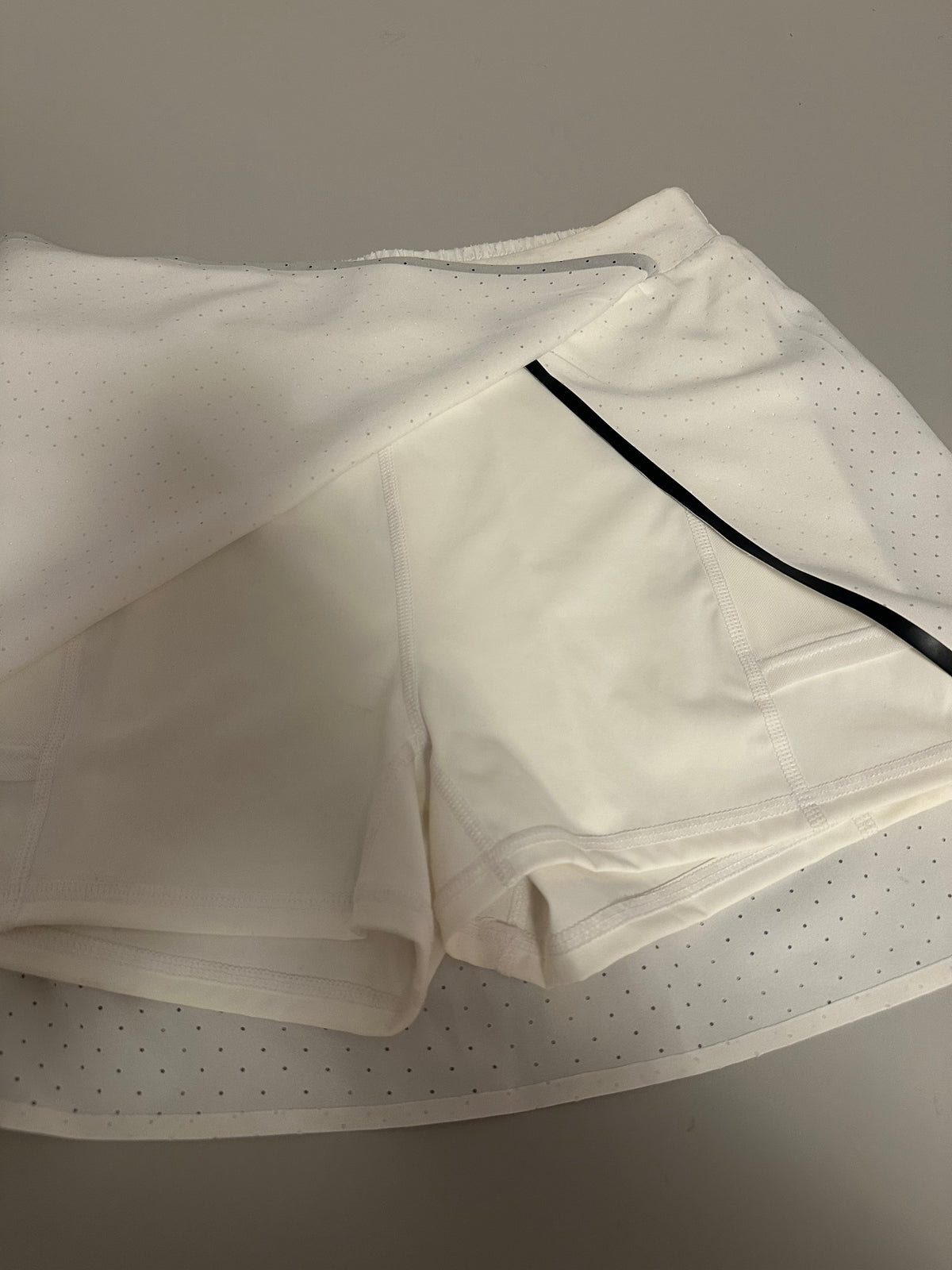 Mono B White Perforated Athletic Tennis Skort with Black Trim | Size Small
