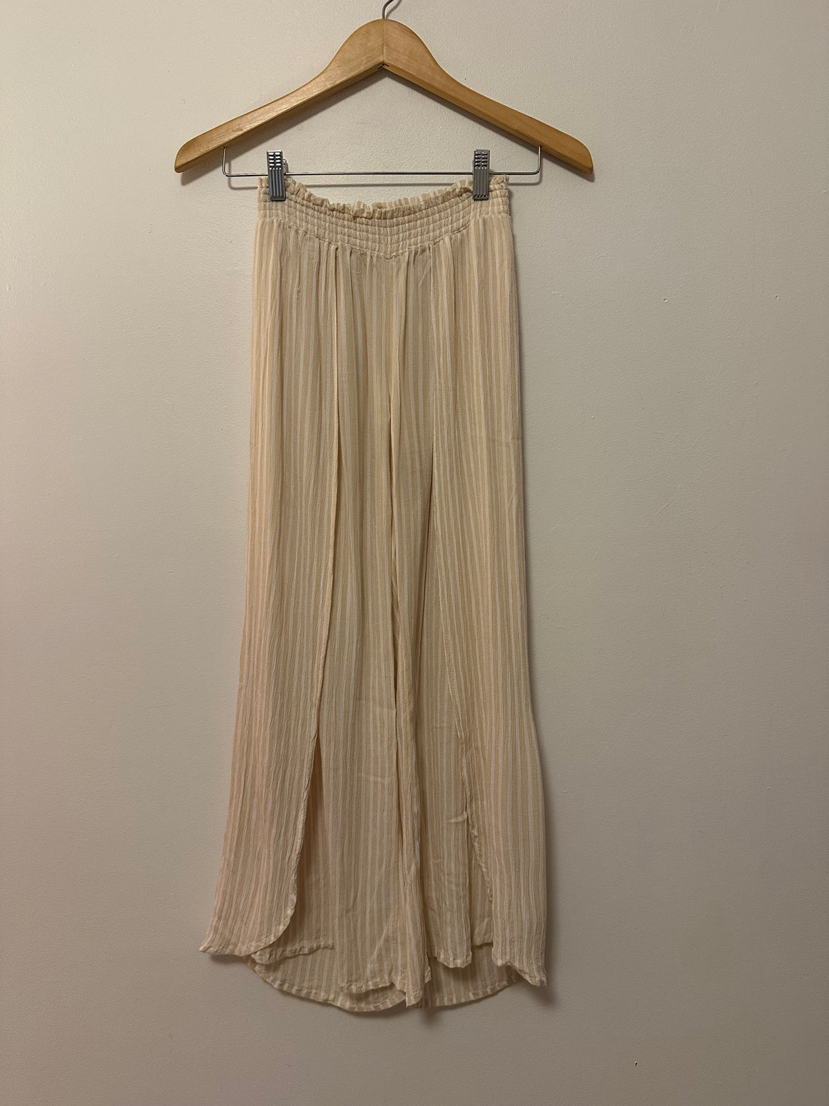 Billabong Striped Wide Leg Slit Pants in Cream and Tan Gauze | Size XS