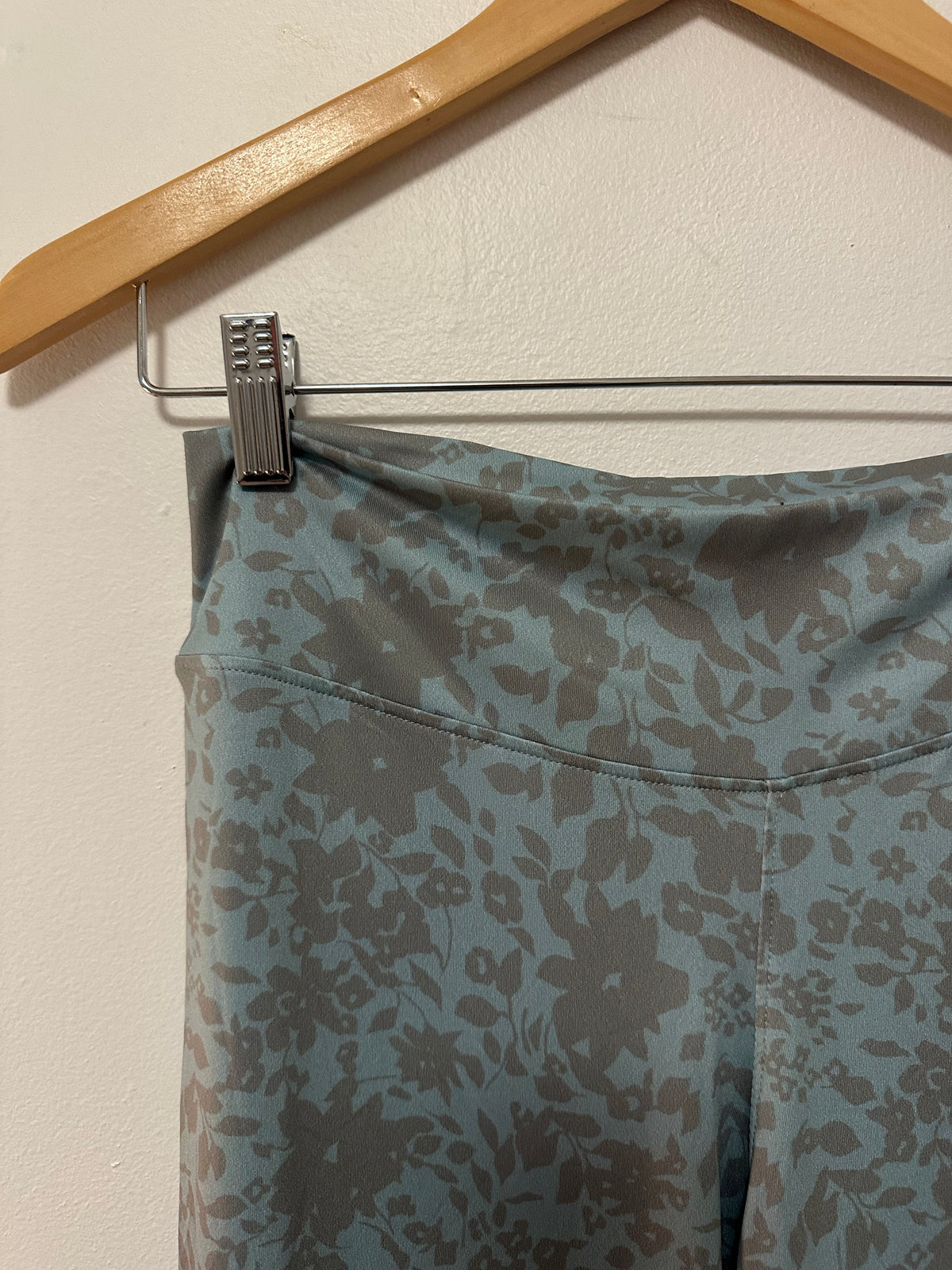 NWT Skida Blue Floral Shadow Visca Wide Leg Pants | Size 1 (Small)