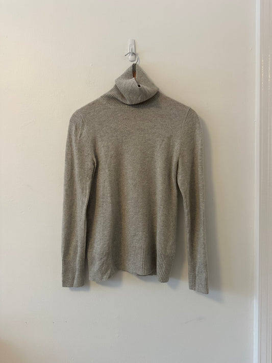 J. Crew Classic Gray Cashmere Turtleneck Sweater | Size Medium