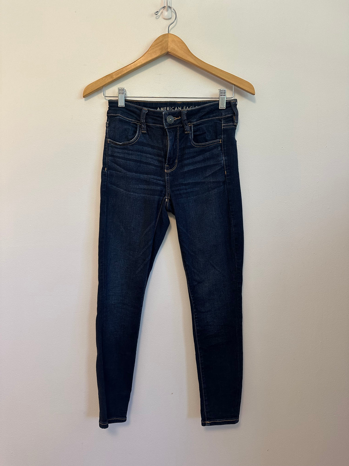 American Eagle Next Level Stretch Skinny Jeans in Dark Indigo | Size 4 Short
