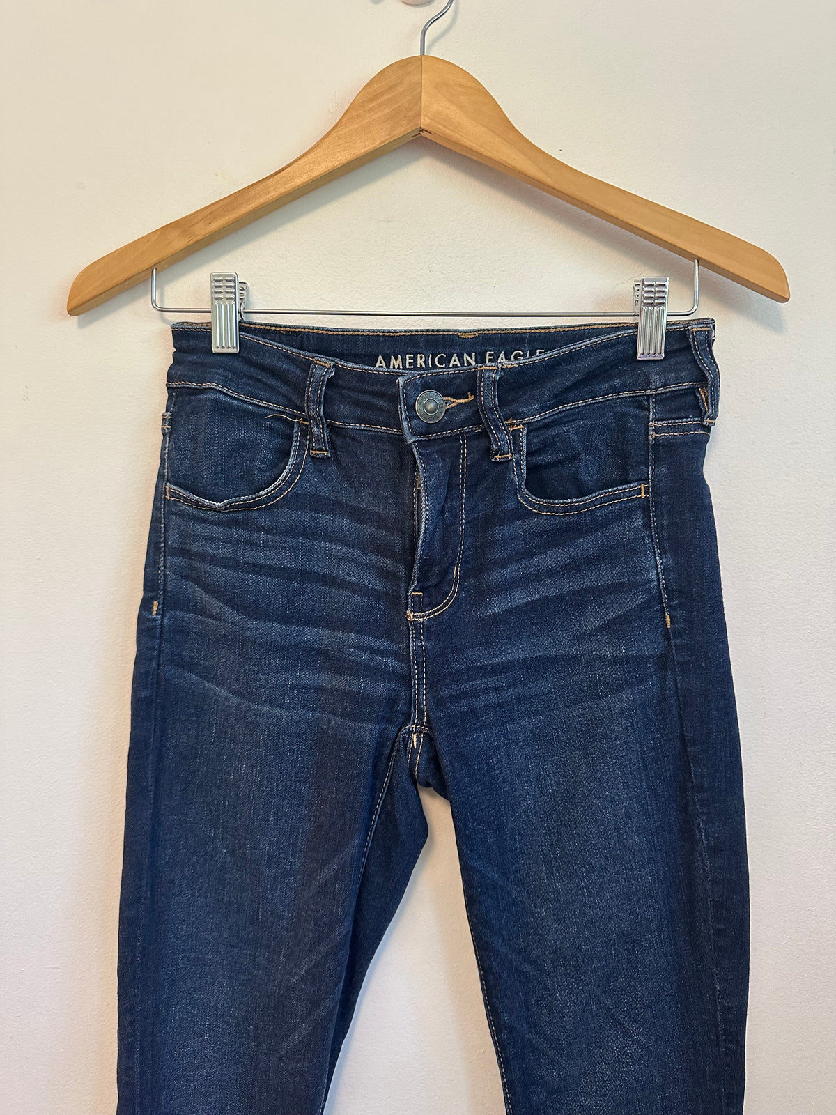 American Eagle Next Level Stretch Skinny Jeans in Dark Indigo | Size 4 Short