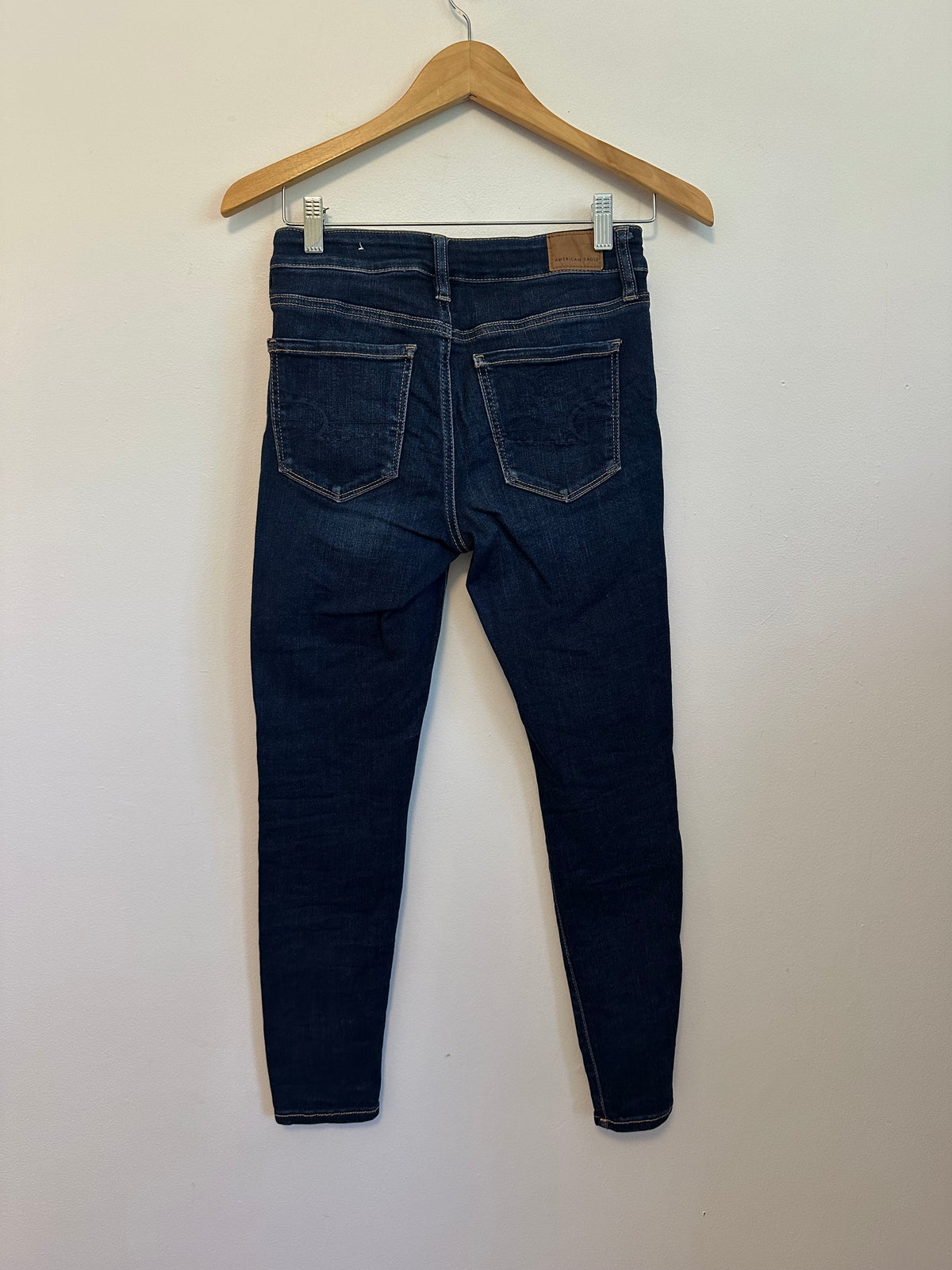 American Eagle Next Level Stretch Skinny Jeans in Dark Indigo | Size 4 Short