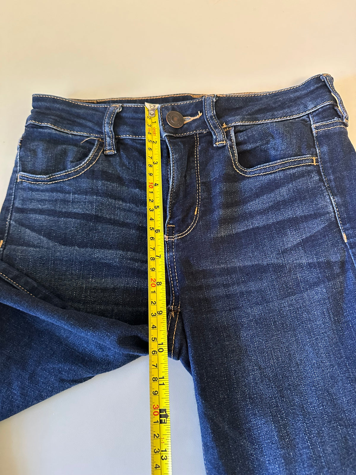 American Eagle Next Level Stretch Skinny Jeans in Dark Indigo | Size 4 Short