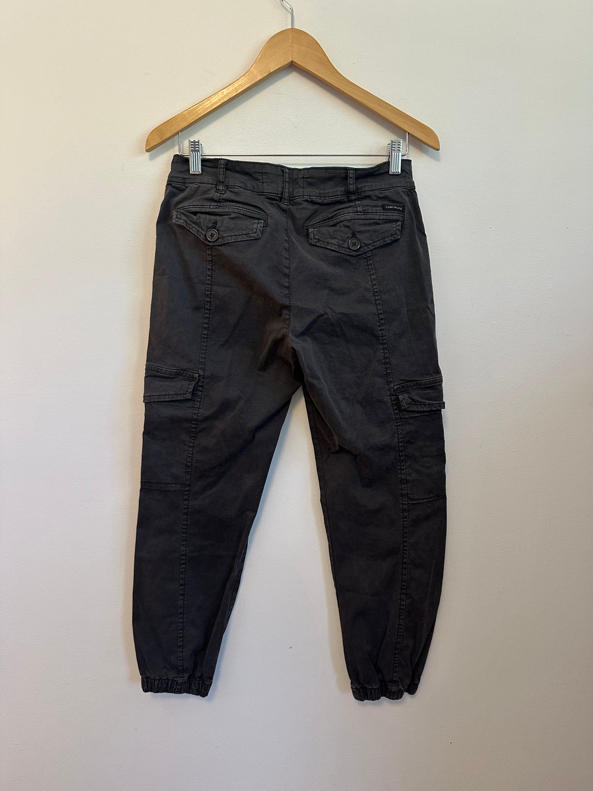 Sanctuary Standard Surplus Cargo Jogger Pants in Charcoal Gray | Size 27