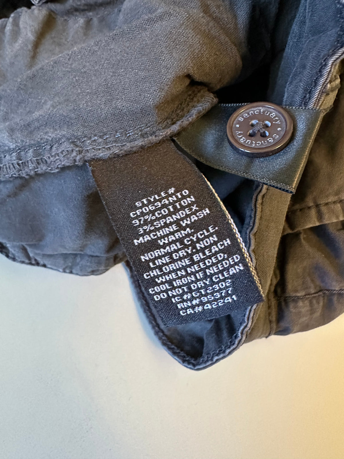Sanctuary Standard Surplus Cargo Jogger Pants in Charcoal Gray | Size 27