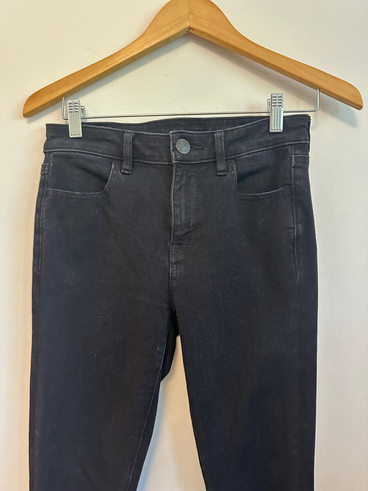American Eagle Outfitters Black High Rise Skinny Jeans | Size 4 Short