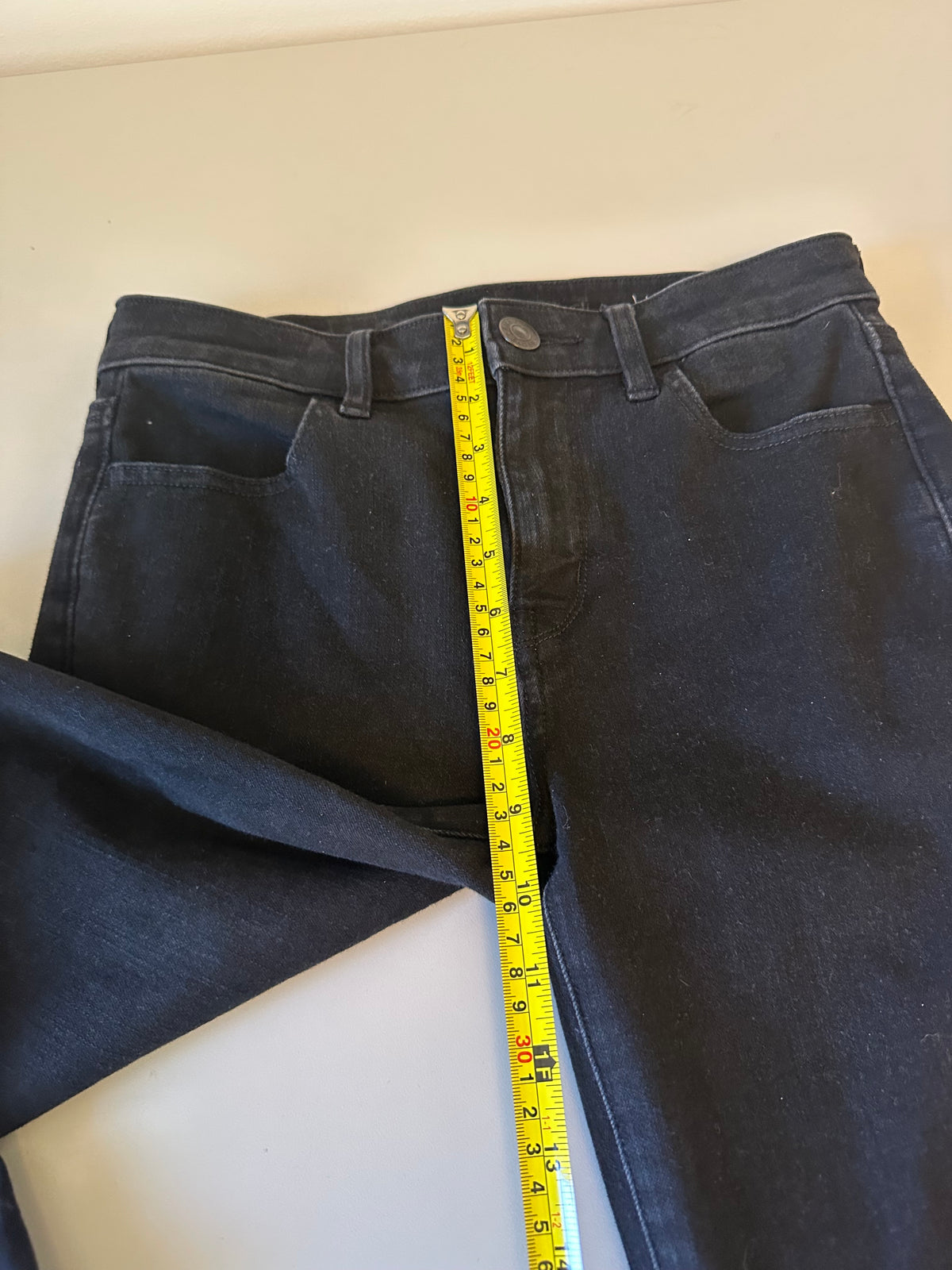 American Eagle Outfitters Black High Rise Skinny Jeans | Size 4 Short