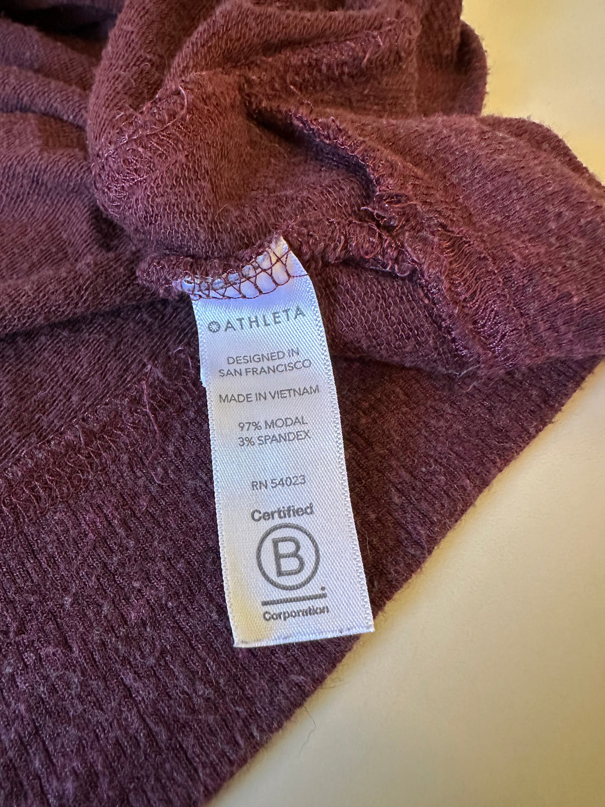 Athleta Burgundy Heathered Modal Raglan Long Sleeve Top | Size Small