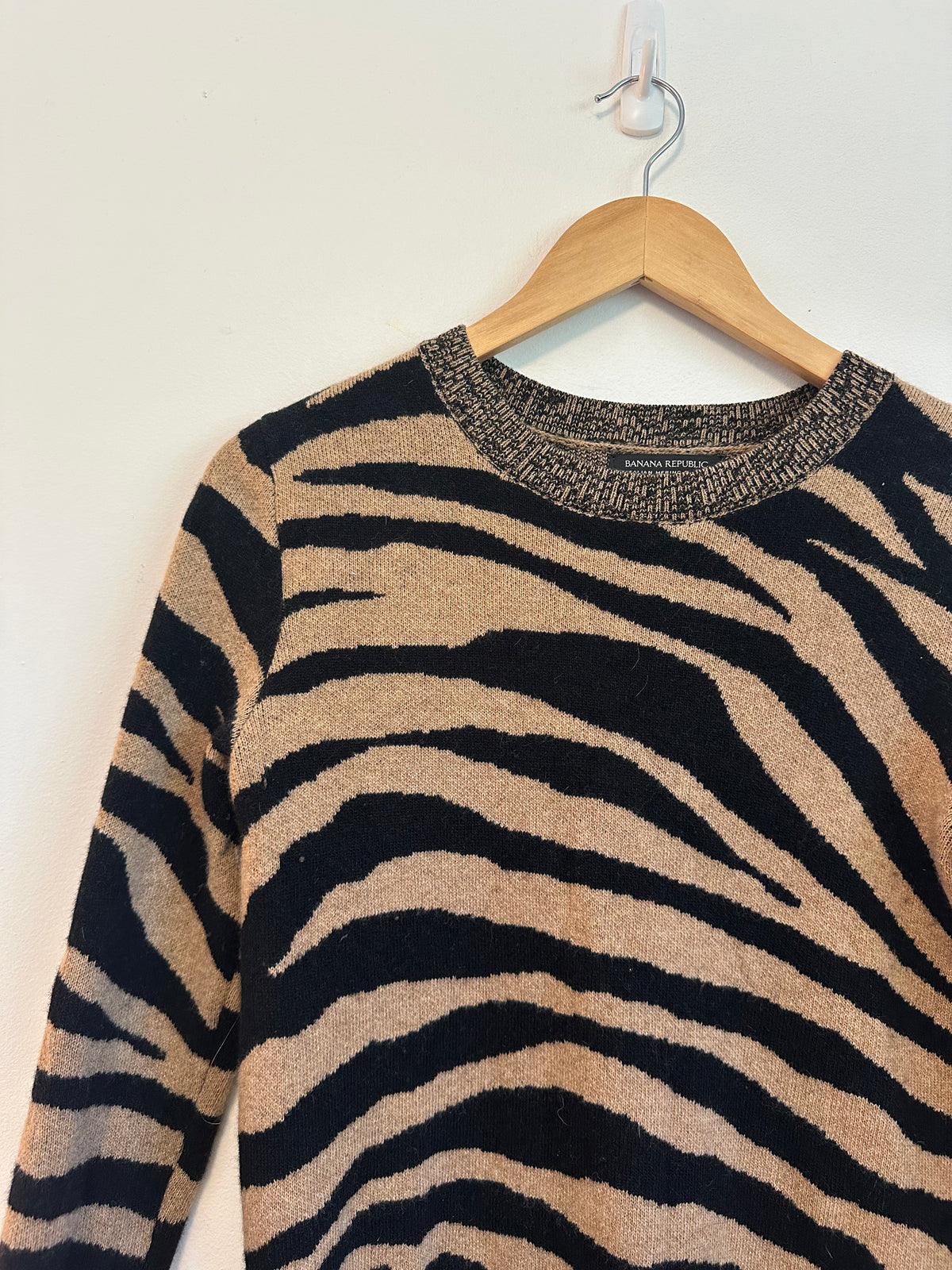 Banana Republic Italian Merino Blend Zebra Print Sweater in Tan and Black | Size Small