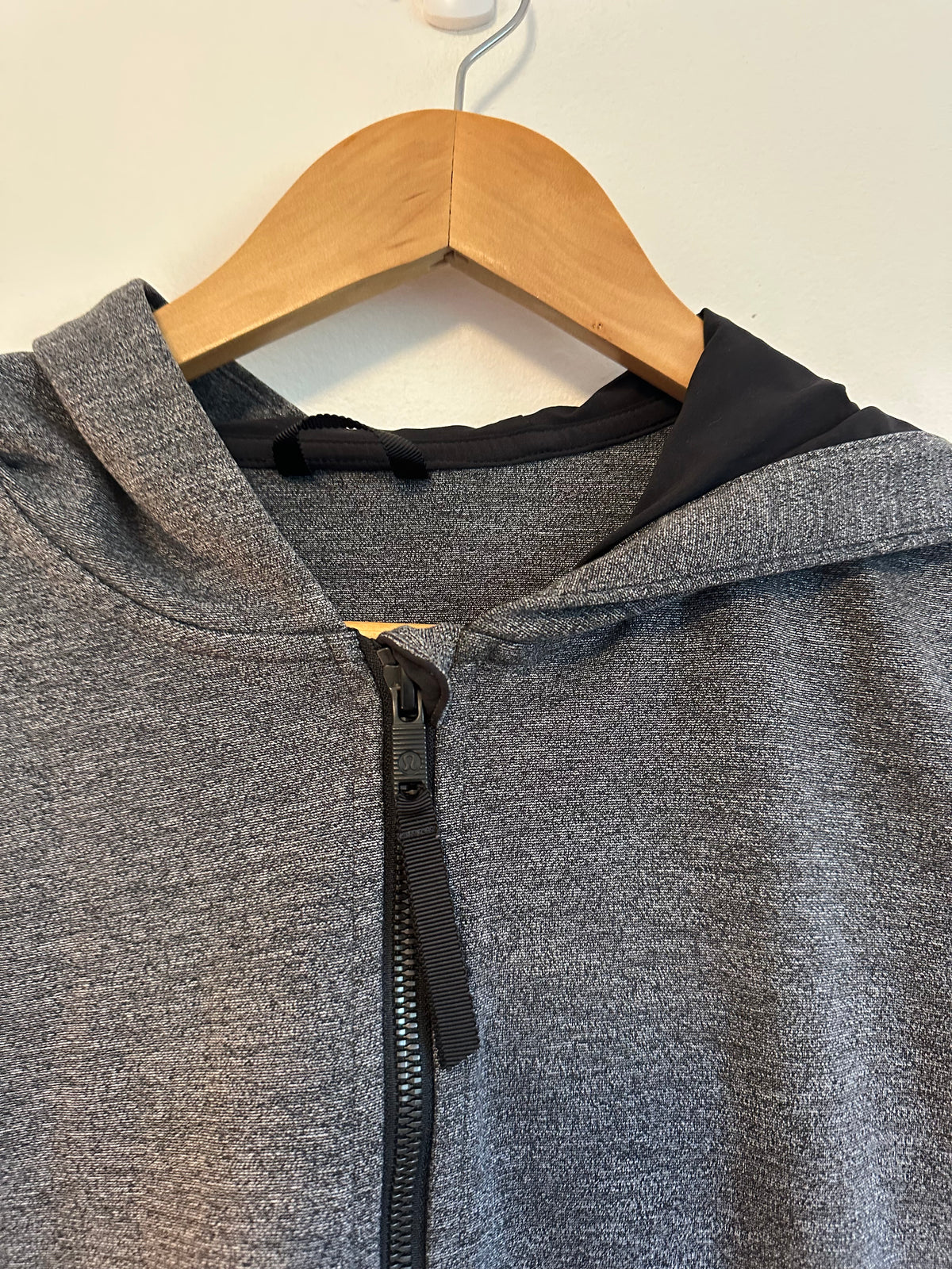 Lululemon Heathered Grey Back Zip Hooded Jacket | Size 4