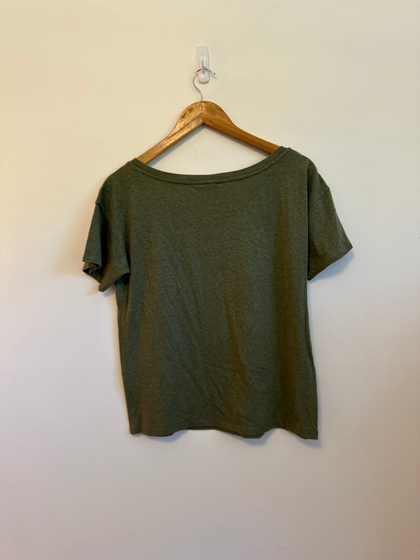 J.Crew Olive Green Heather Scoop Neck Pocket Short Sleeve T-Shirt | Size Small