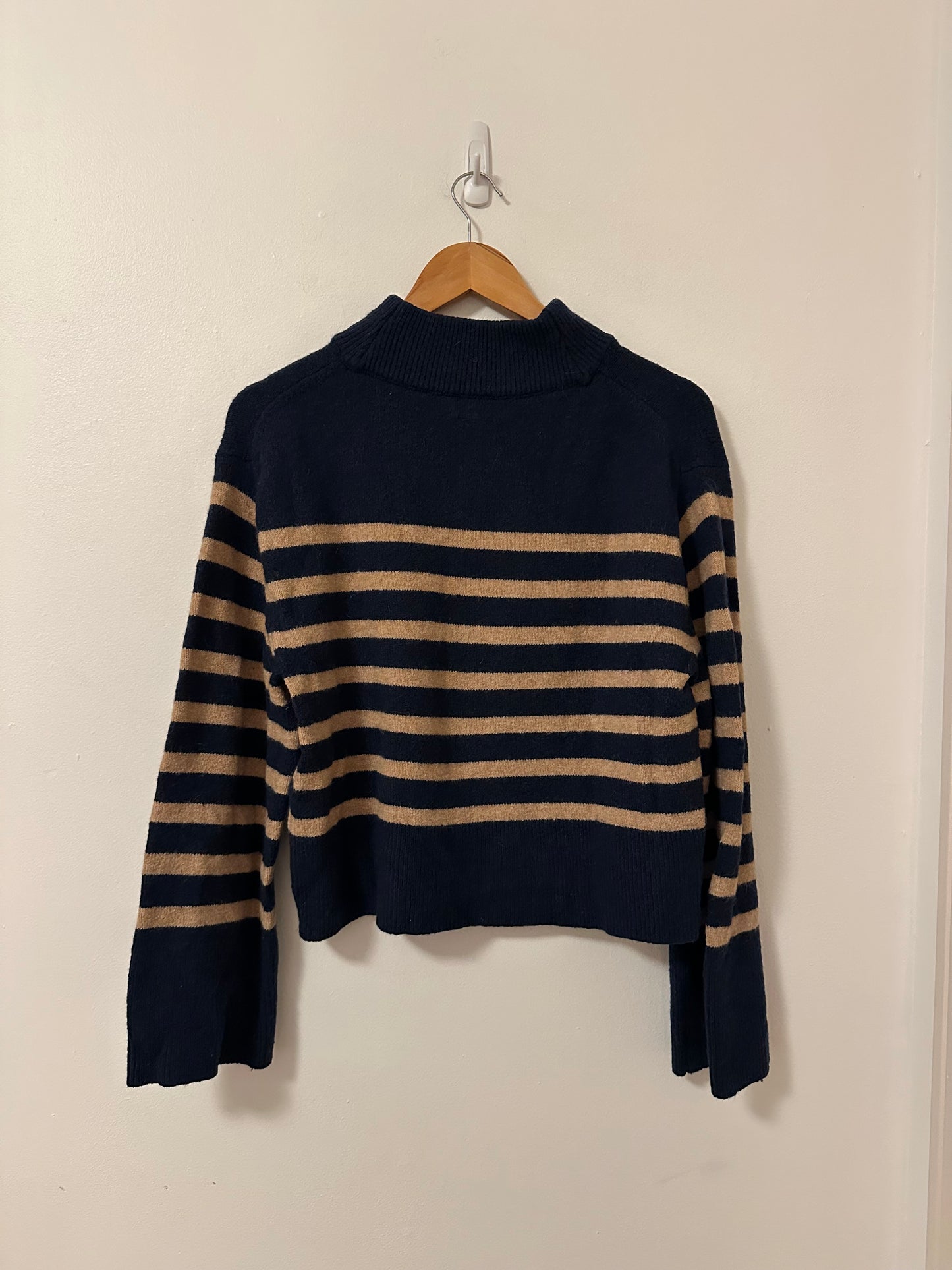J.Crew Chunky Crewneck Sweater in Supersoft Yarn | Size Small