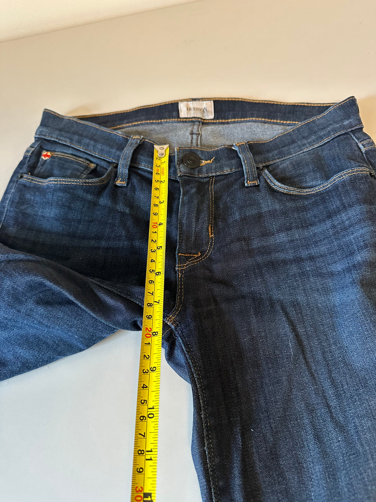Hudson Skinny Jeans in Dark Wash Indigo | Size 26