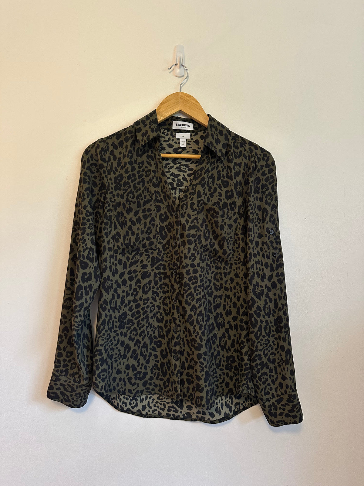 Express Portofino Slim Fit Leopard Print Button Down Shirt in Olive Green | Size  Small