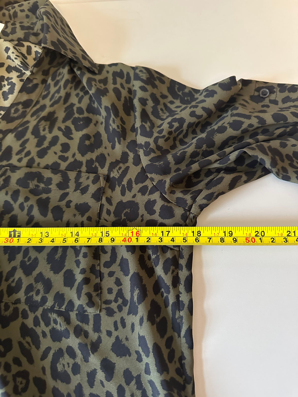 Express Portofino Slim Fit Leopard Print Button Down Shirt in Olive Green | Size  Small
