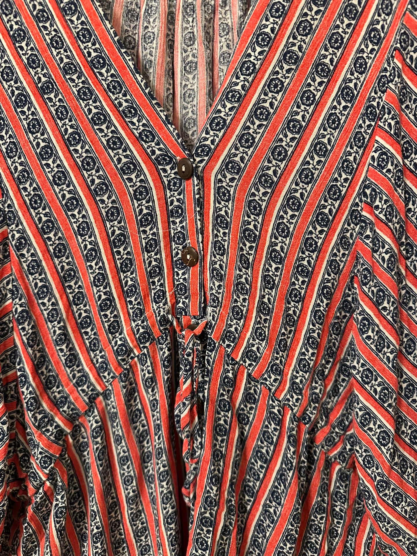 Olivaceous Tie Waist Red Printed Boho Blouse | Size Small
