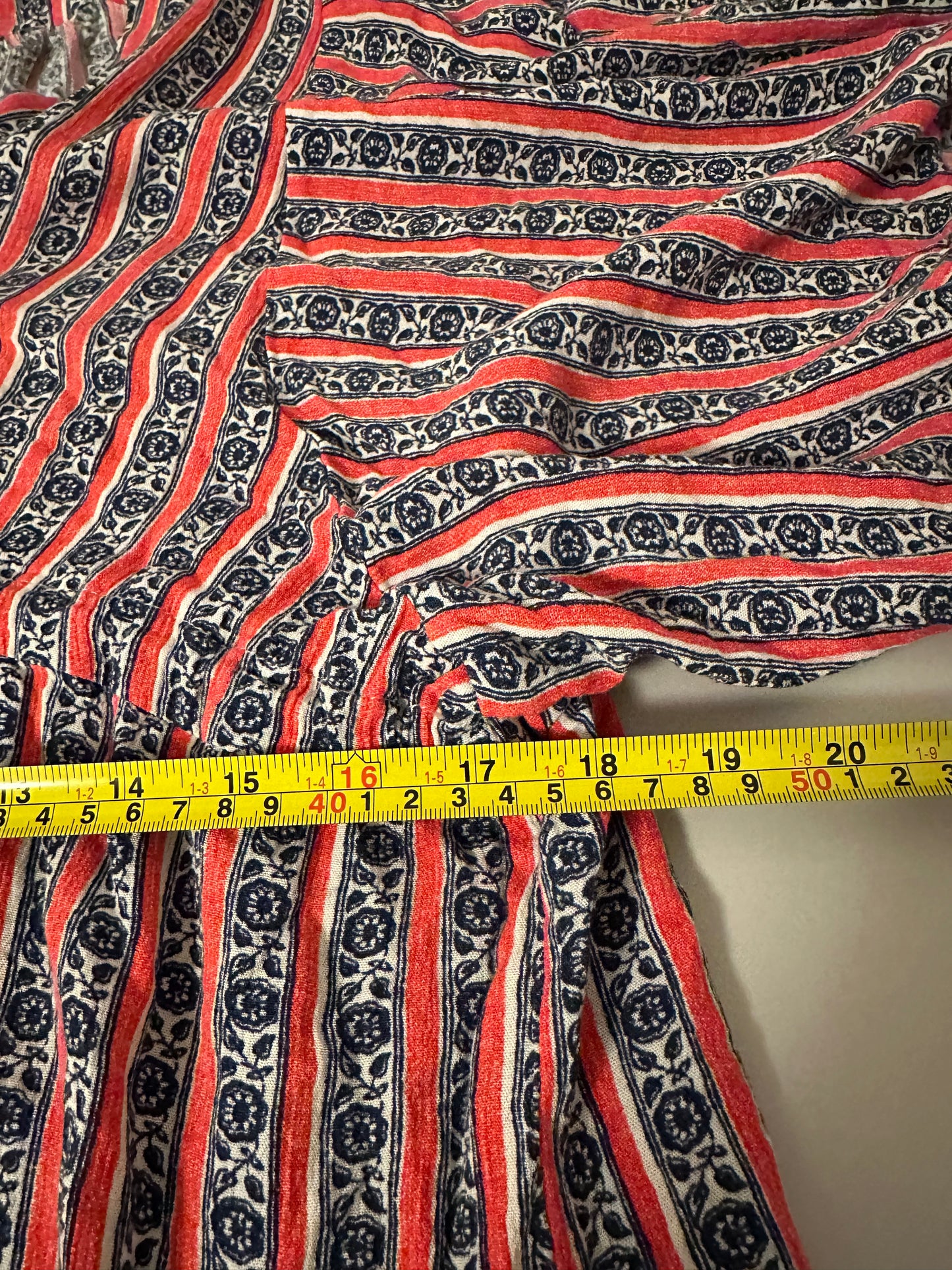 Olivaceous Tie Waist Red Printed Boho Blouse | Size Small