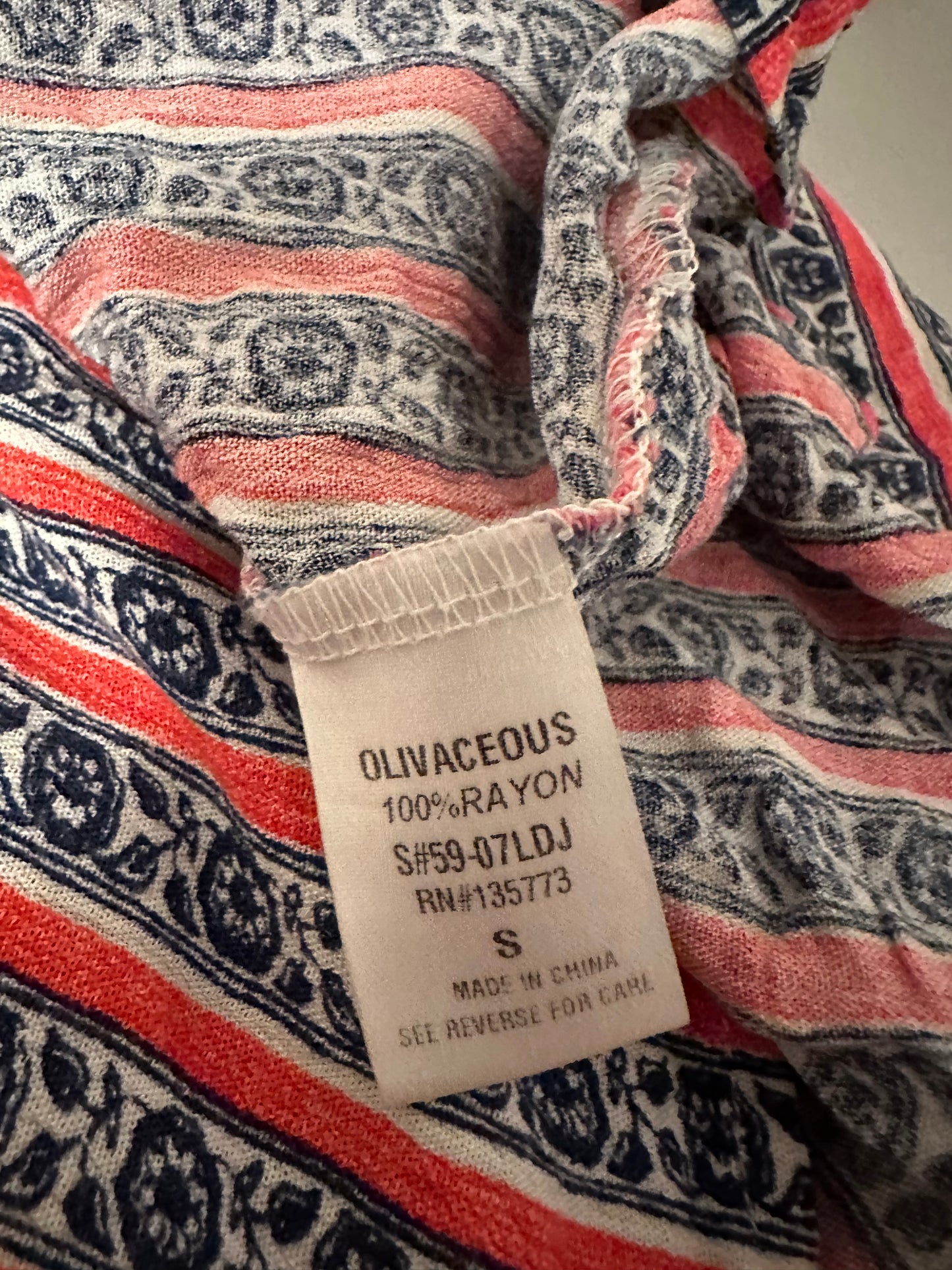 Olivaceous Tie Waist Red Printed Boho Blouse | Size Small